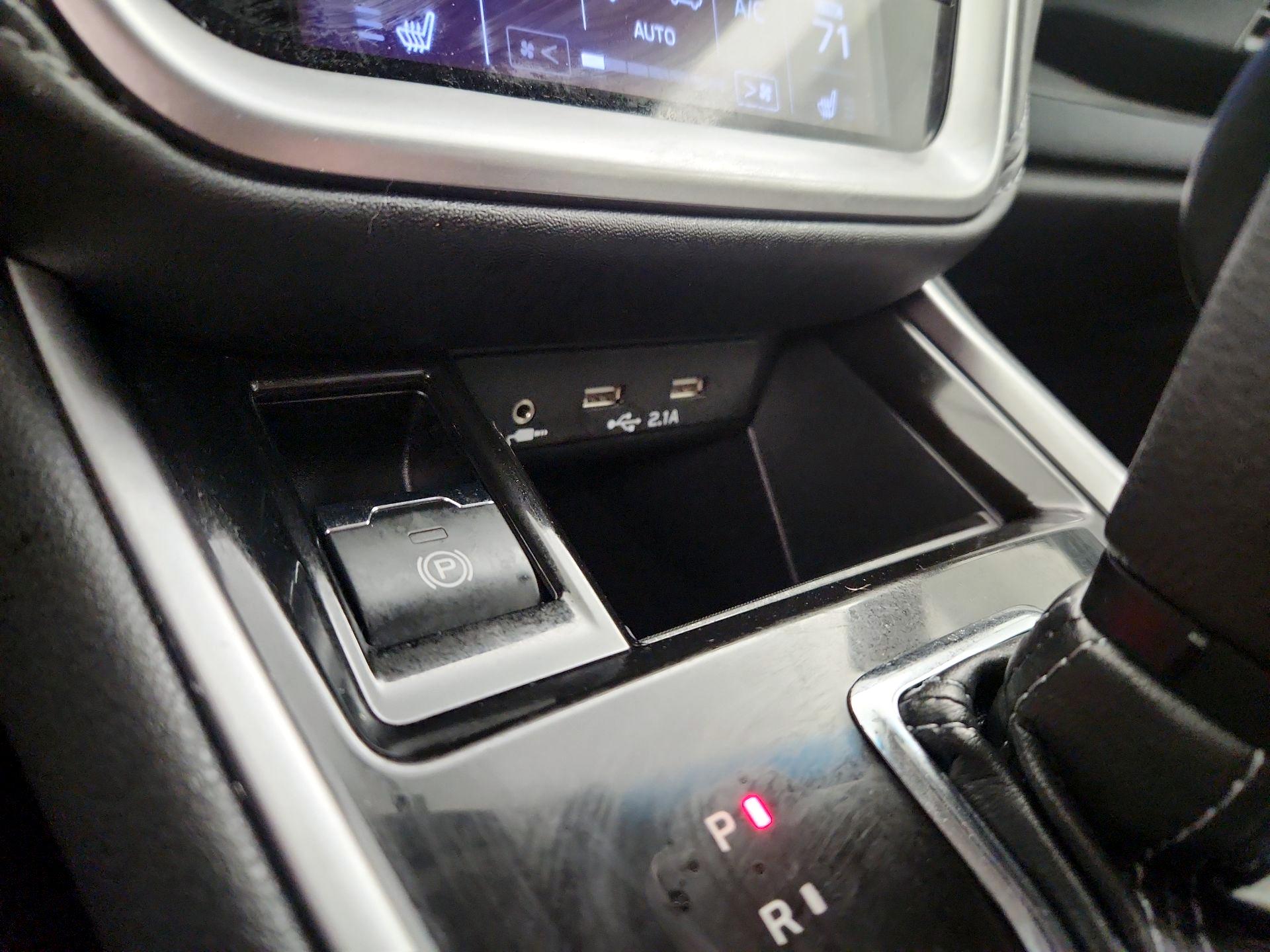 Thumbnail: 2022 Subaru Legacy - 18