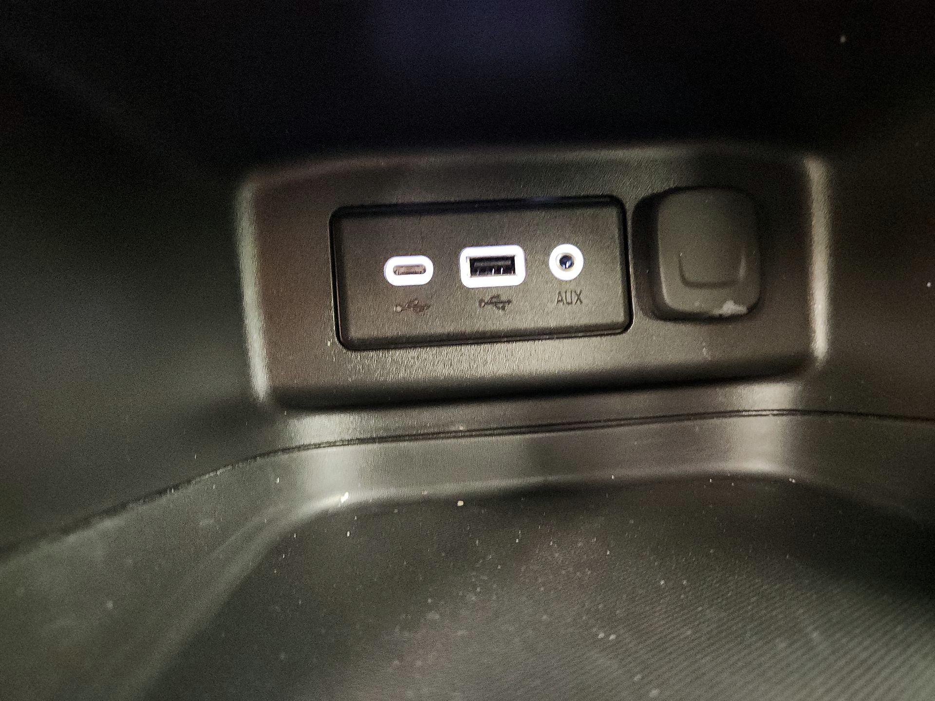 Thumbnail: 2024 Chevrolet Equinox - 18