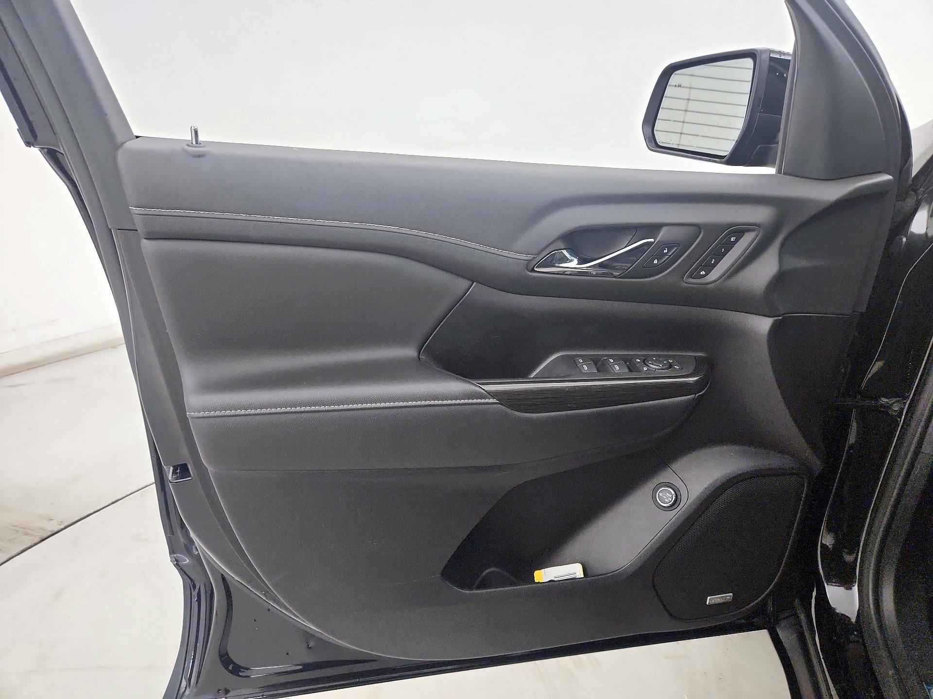 Thumbnail: 2023 GMC Acadia - 12