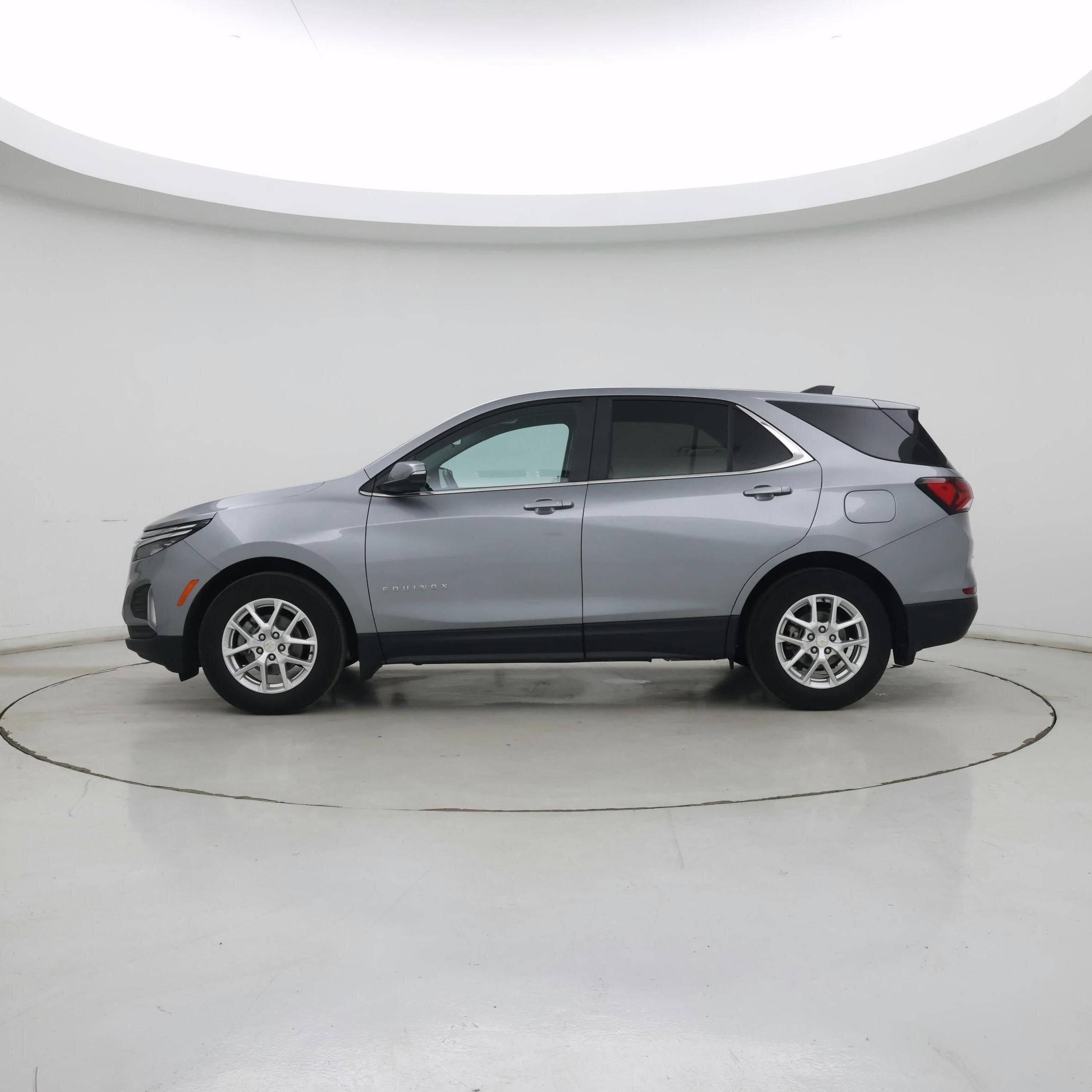 Thumbnail: 2024 Chevrolet Equinox - 3