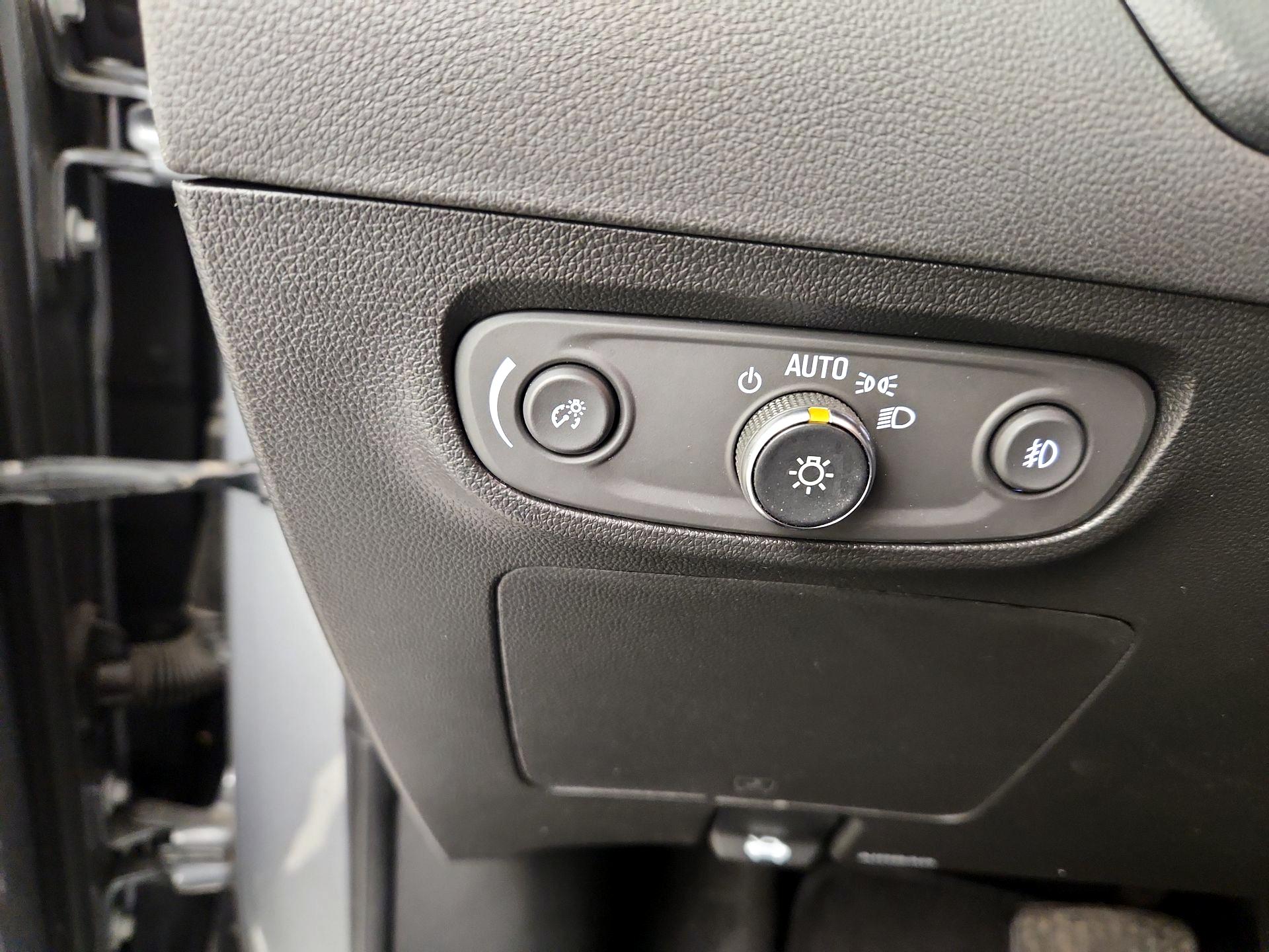 Thumbnail: 2023 Buick Encore GX - 13