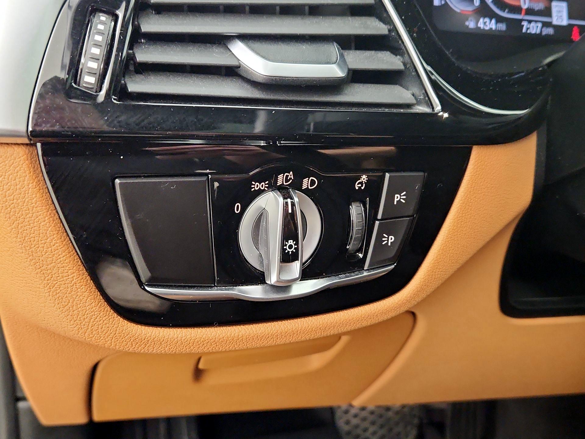 Thumbnail: 2021 BMW 5 Series - 13