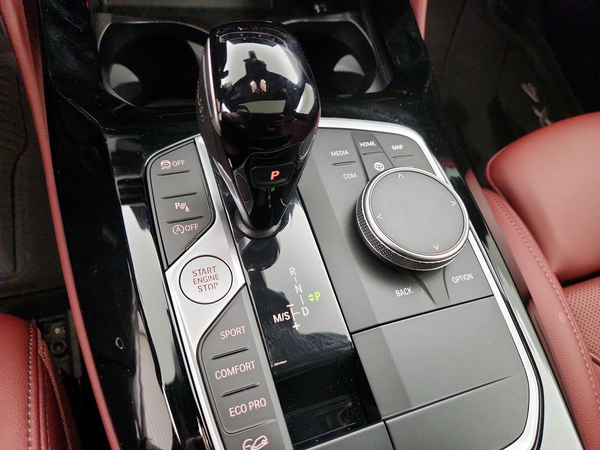 Thumbnail: 2023 BMW X4 - 18