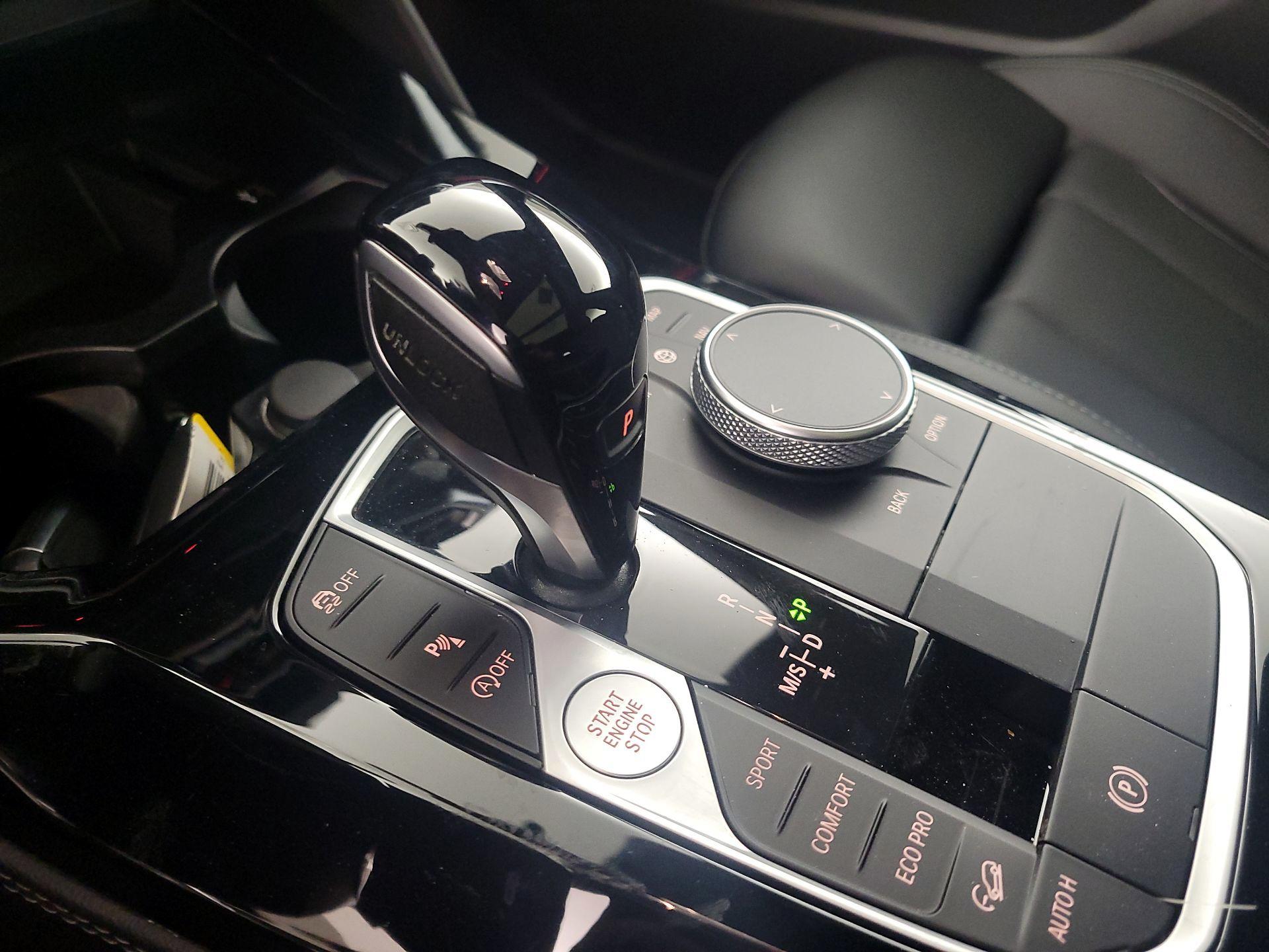 Thumbnail: 2023 BMW X4 - 18