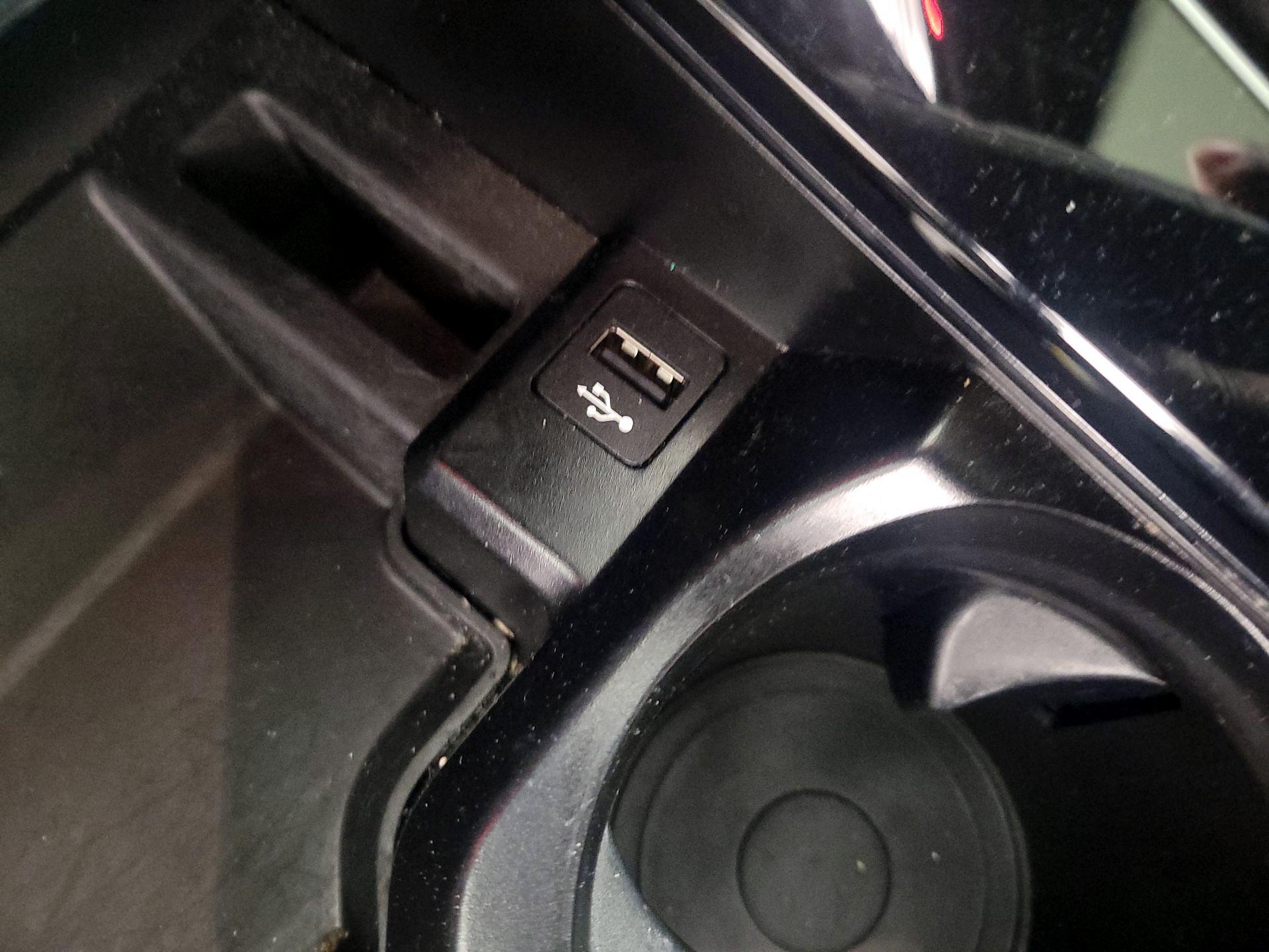 Thumbnail: 2023 BMW X4 - 19