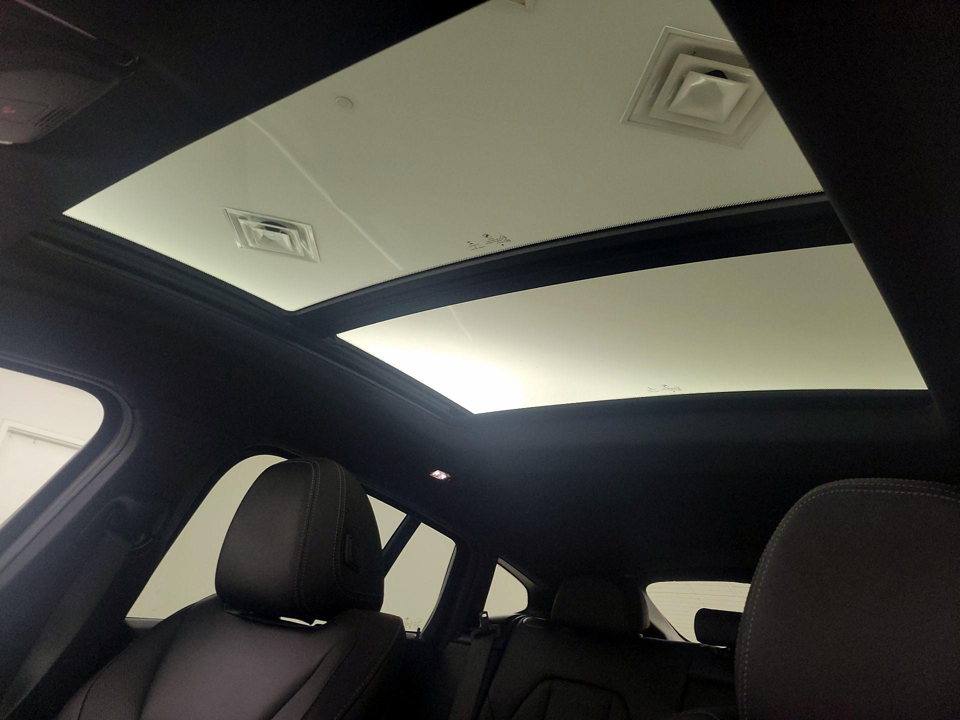 Thumbnail: 2023 BMW X4 - 20