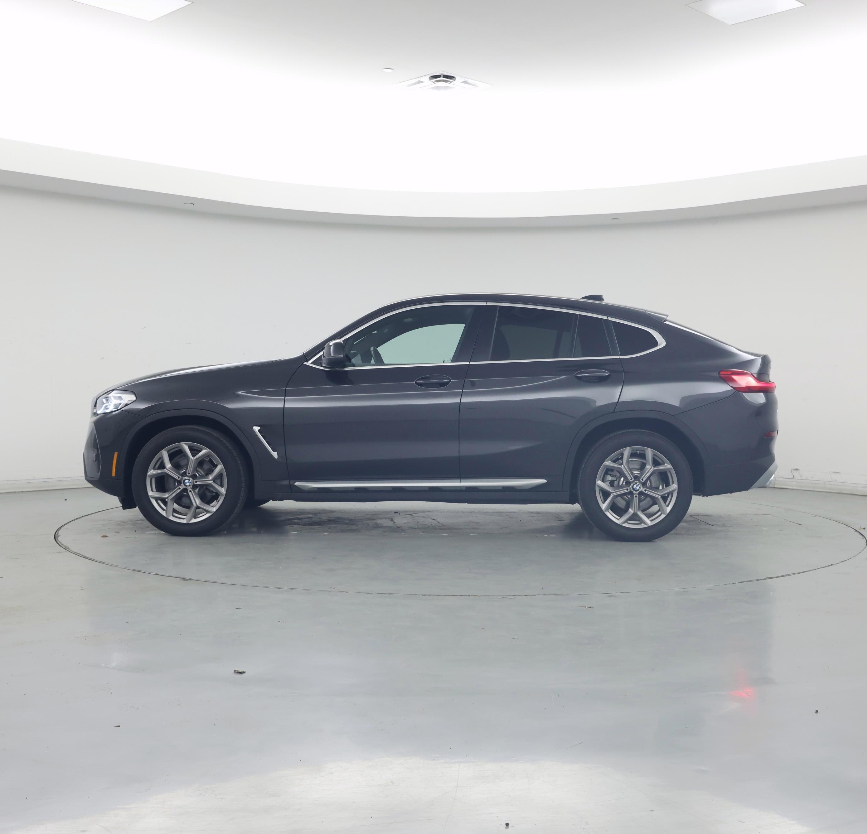 Thumbnail: 2023 BMW X4 - 3