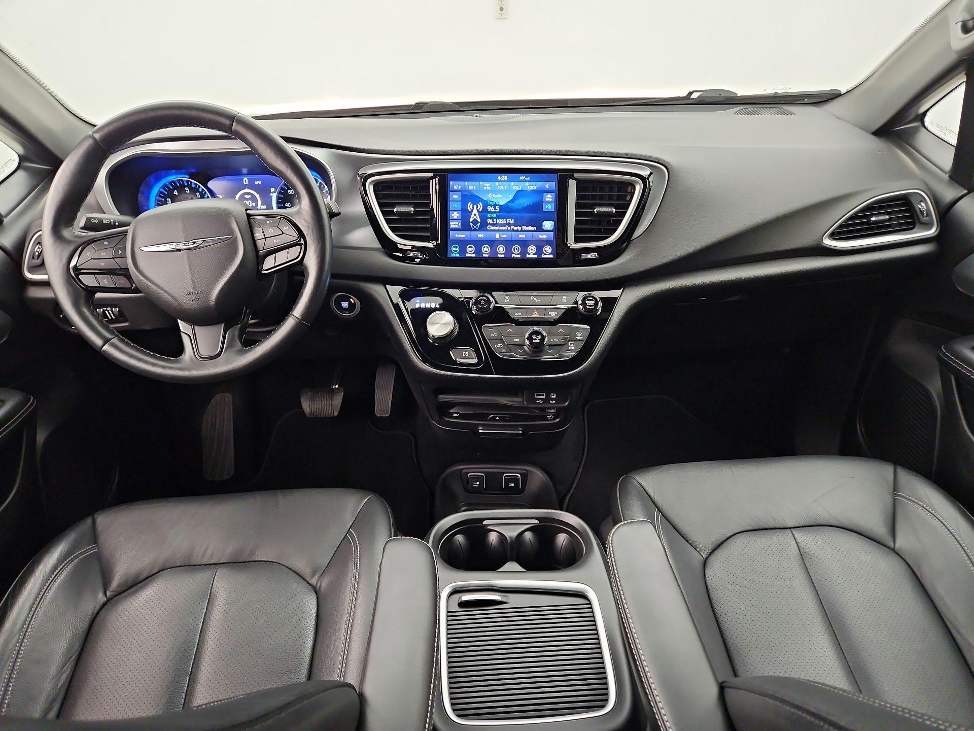 Thumbnail: 2020 Chrysler Pacifica - 9