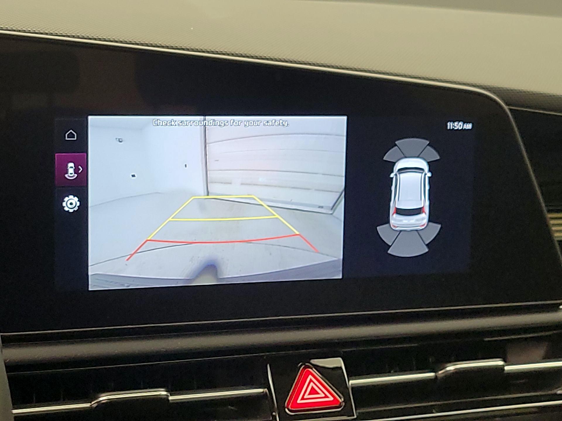 Thumbnail: 2024 Kia Niro - 15