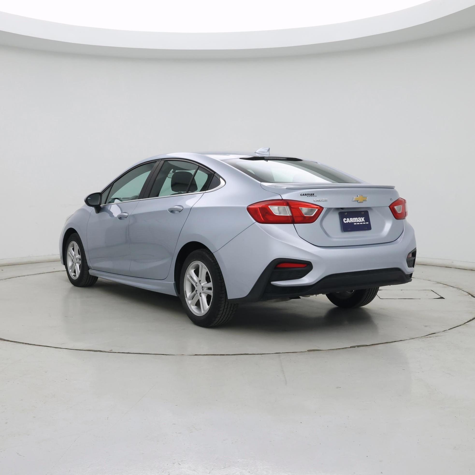 Thumbnail: 2017 Chevrolet Cruze - 2