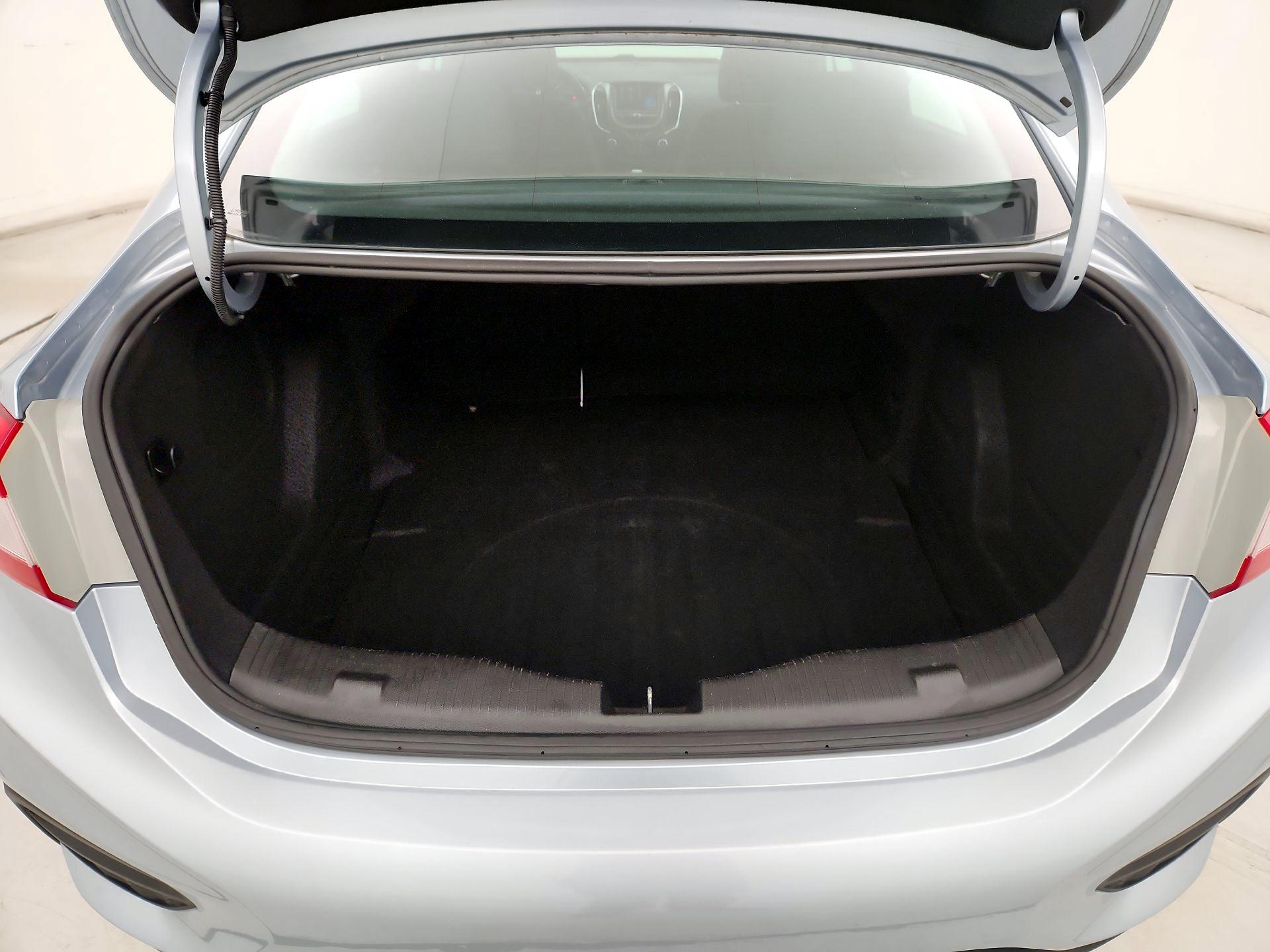 Thumbnail: 2017 Chevrolet Cruze - 20