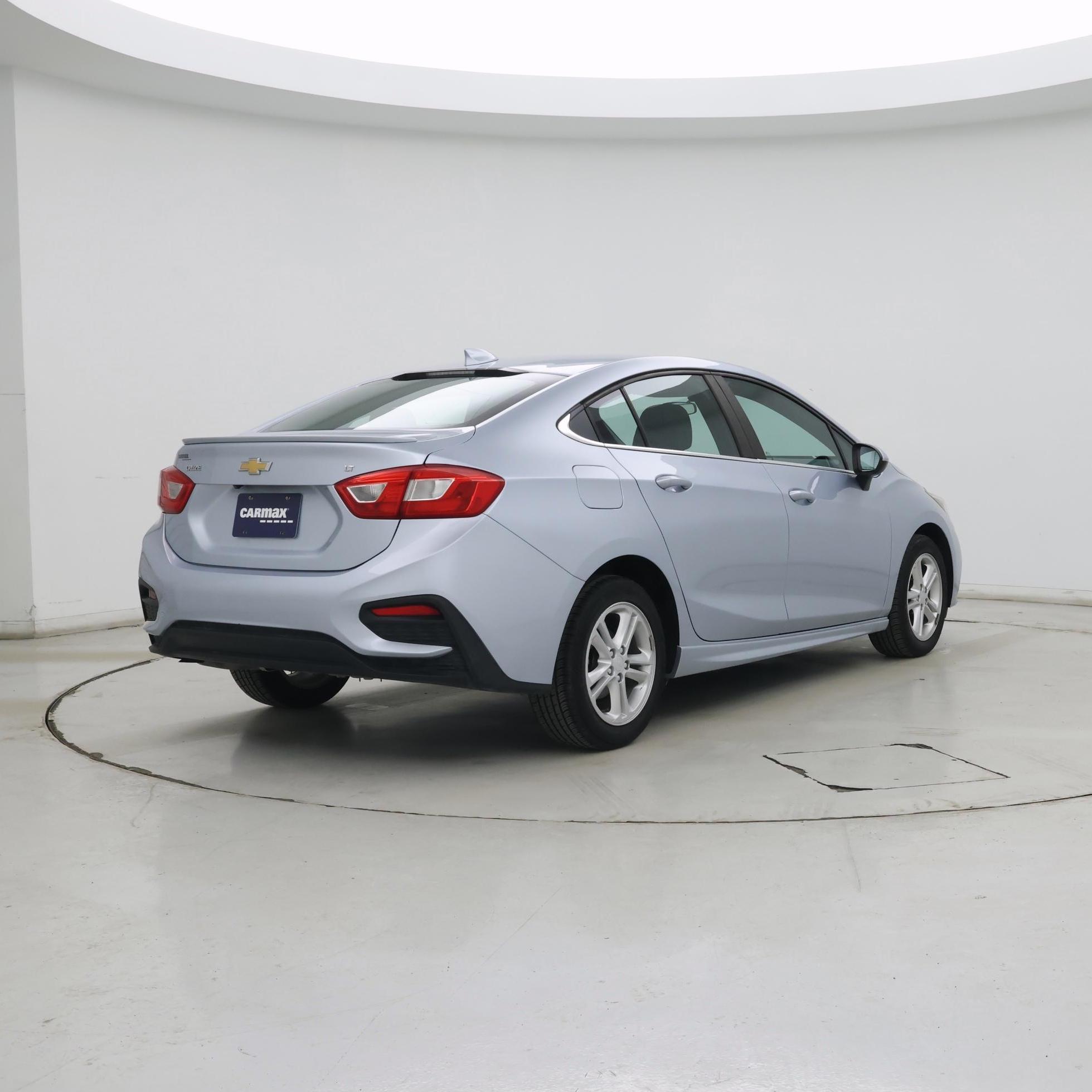 Thumbnail: 2017 Chevrolet Cruze - 8