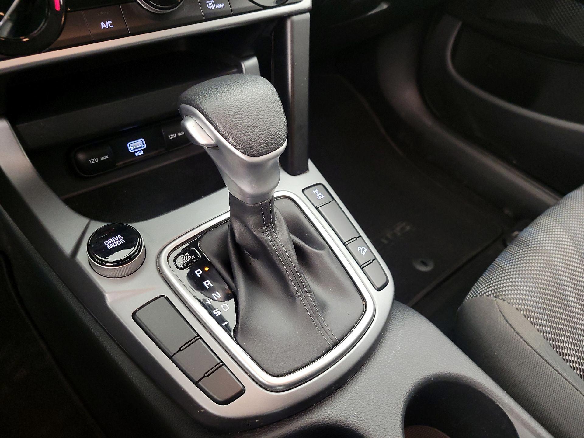 Thumbnail: 2023 Kia Seltos - 17