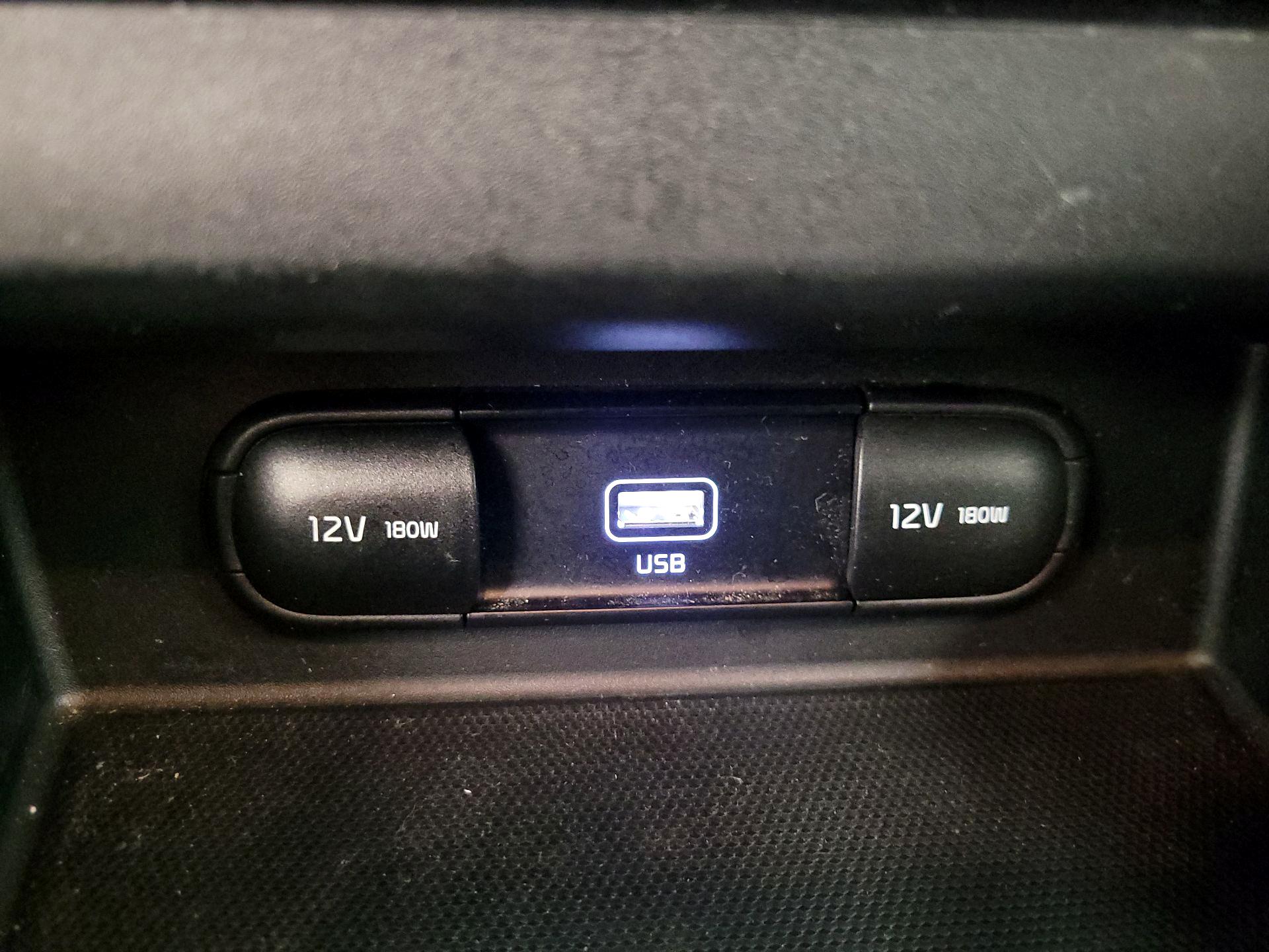 Thumbnail: 2023 Kia Seltos - 18