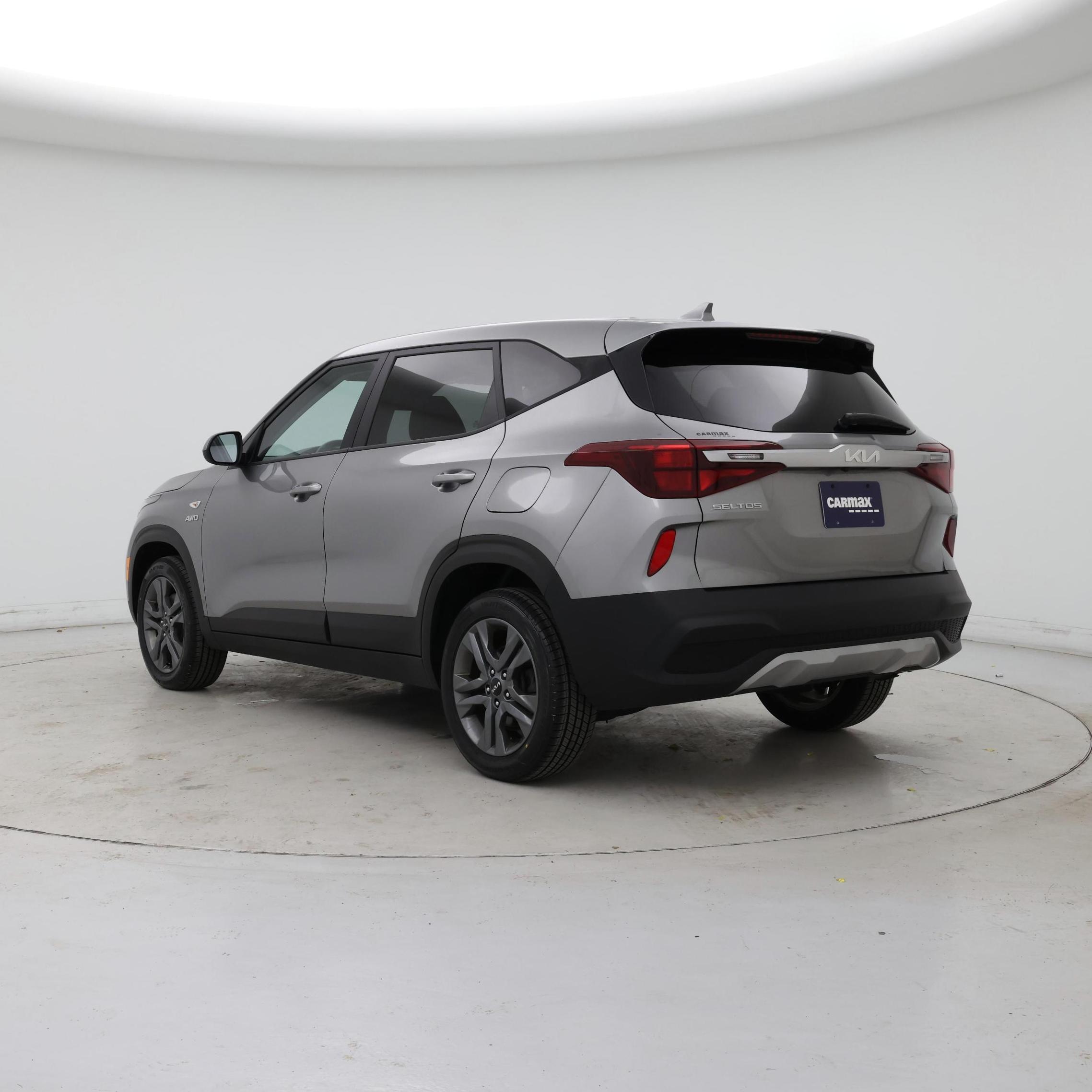 Thumbnail: 2023 Kia Seltos - 2