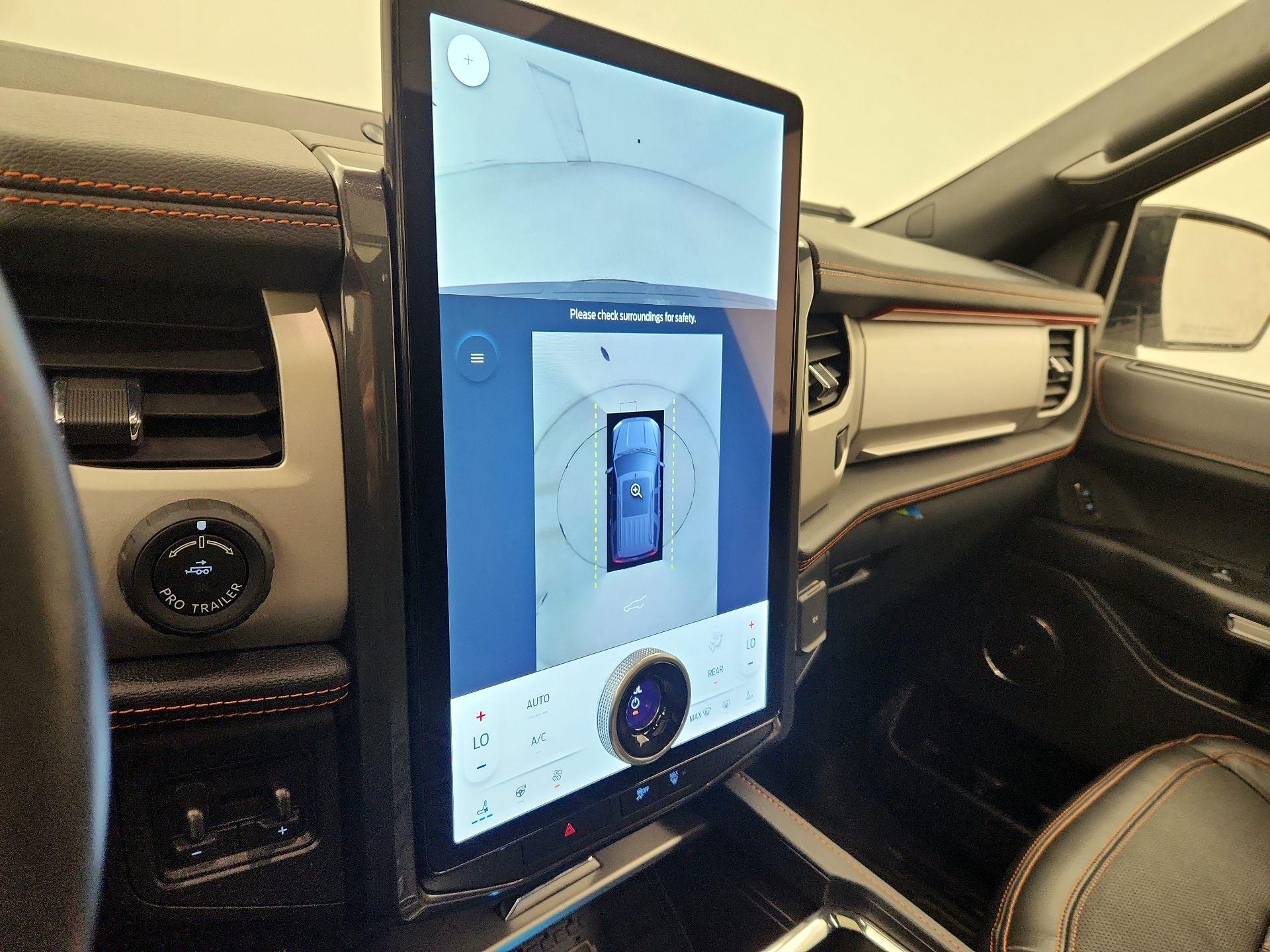 Thumbnail: 2023 Ford Expedition - 15