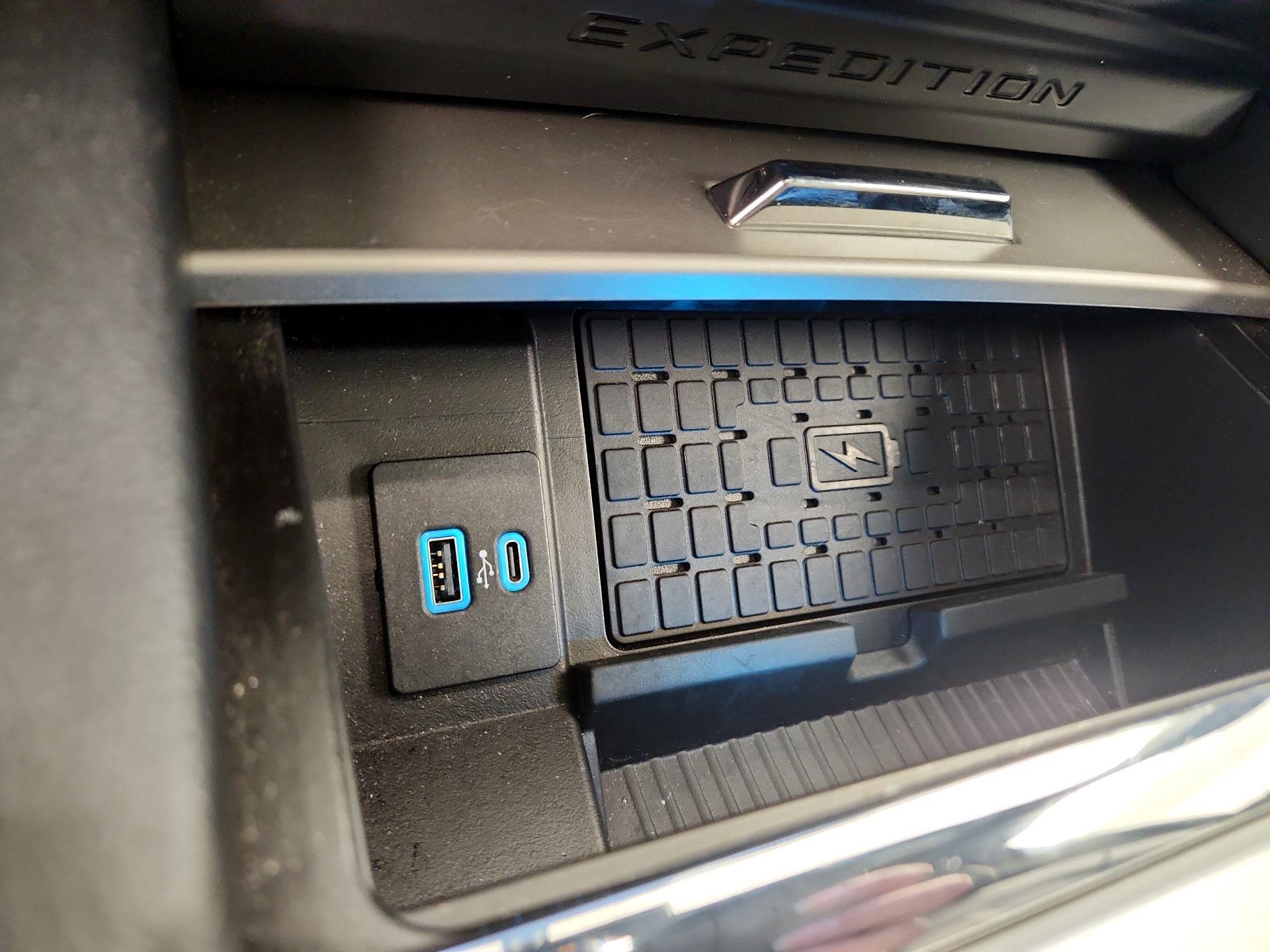 Thumbnail: 2023 Ford Expedition - 19