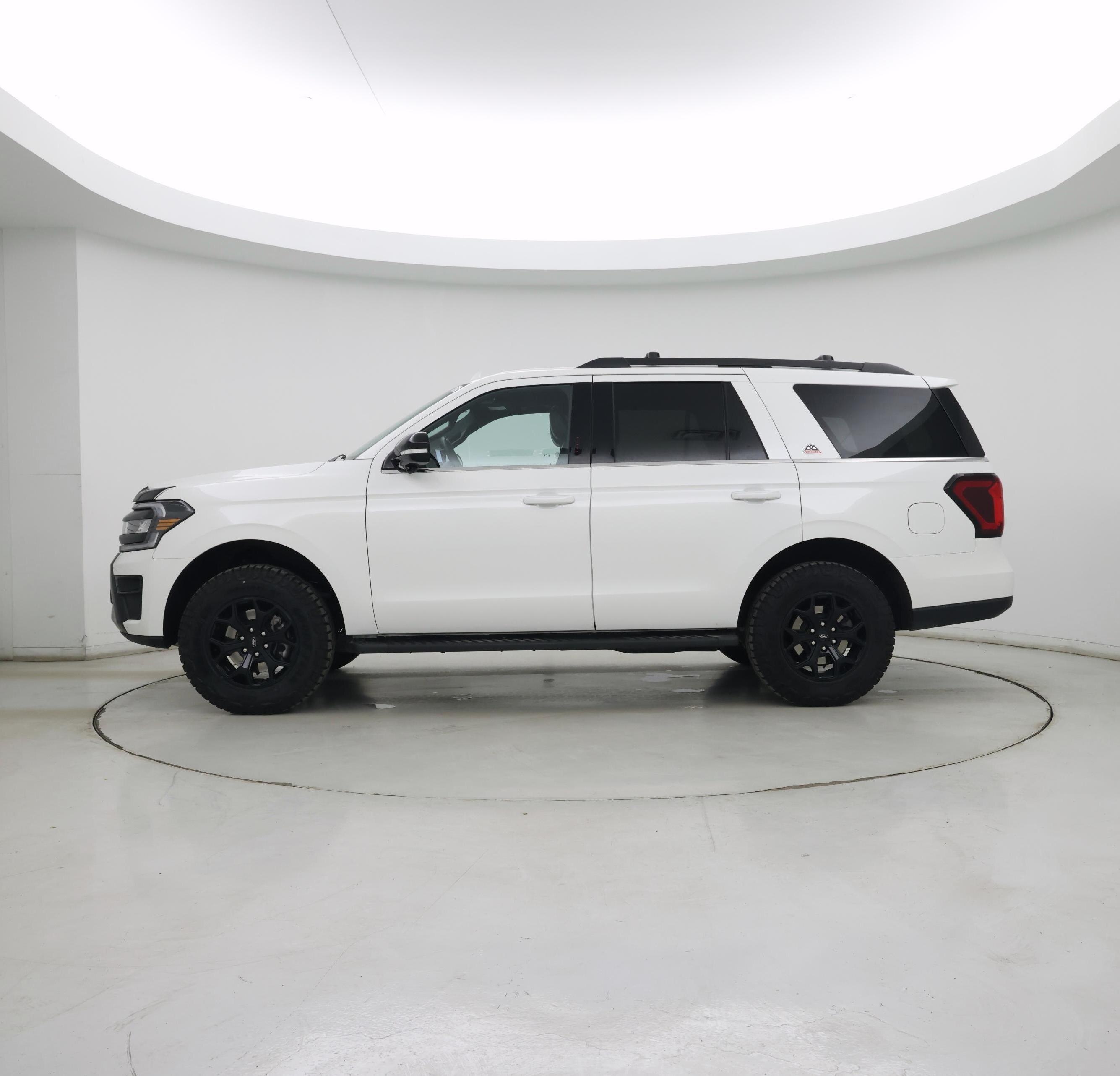 Thumbnail: 2023 Ford Expedition - 3