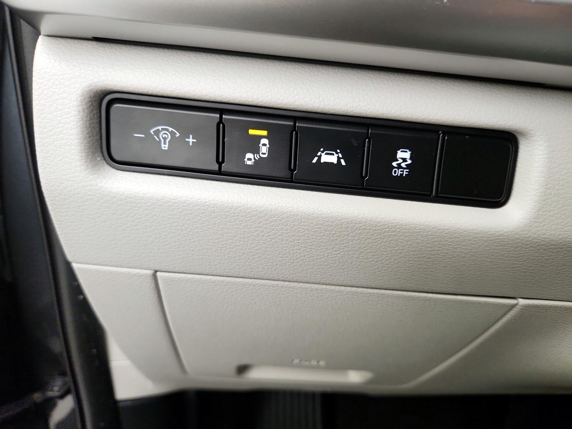 Thumbnail: 2021 Kia Telluride - 13