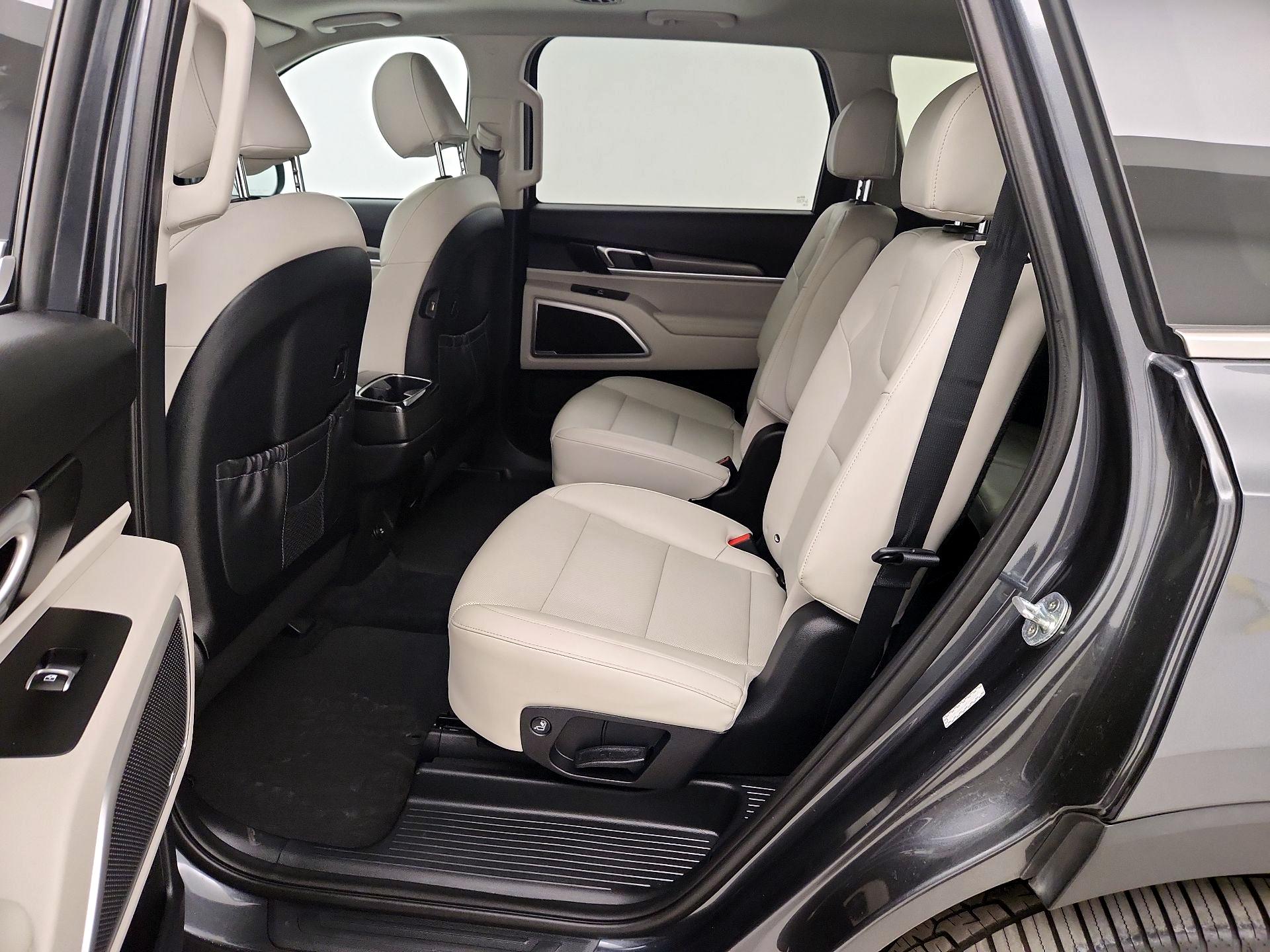 Thumbnail: 2021 Kia Telluride - 20