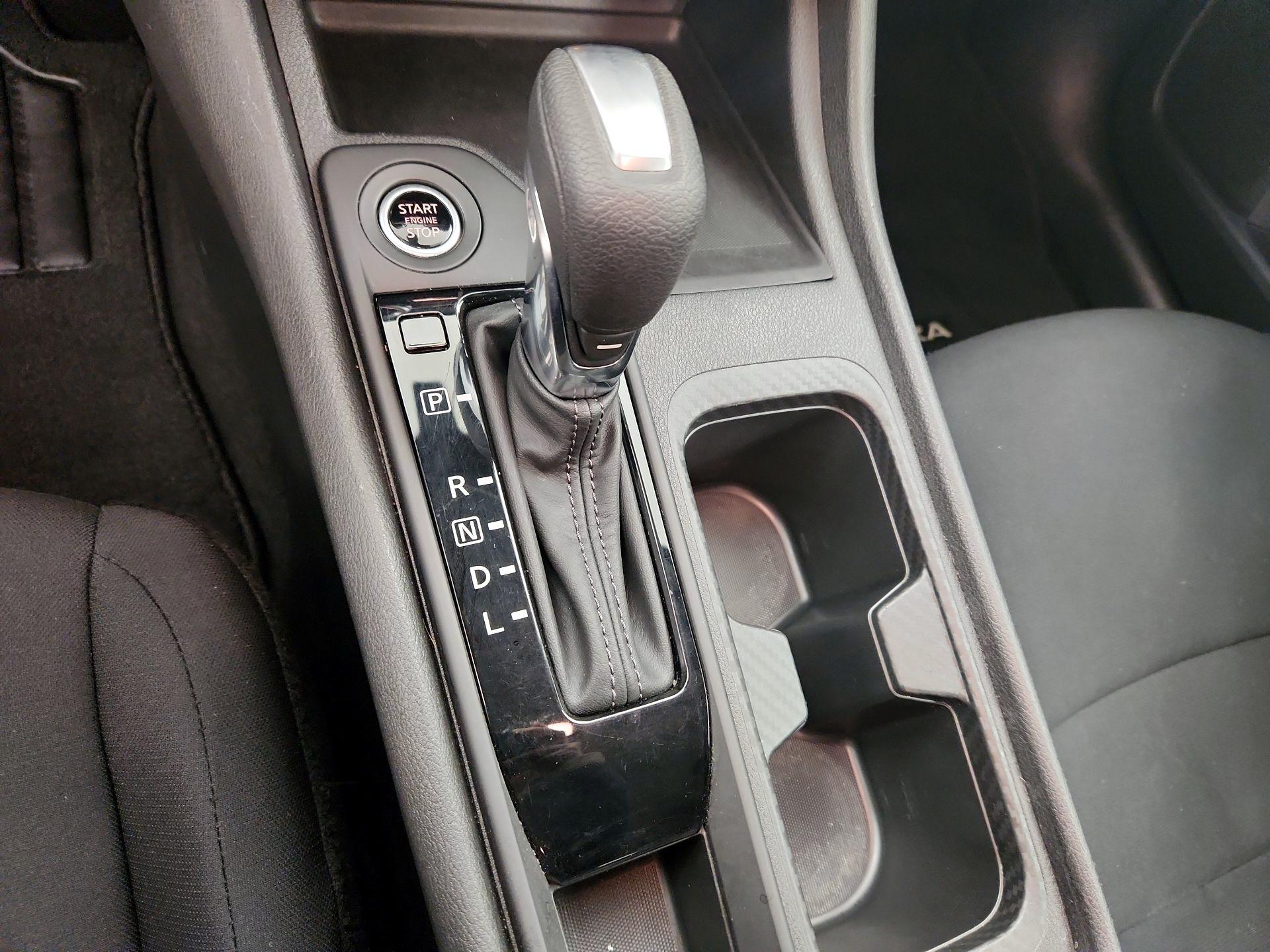 Thumbnail: 2024 Nissan Sentra - 17