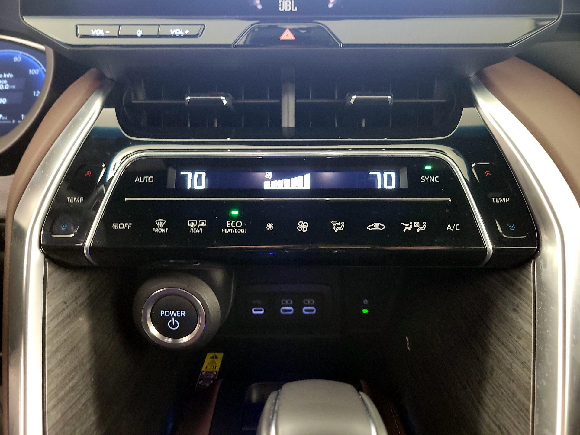 Thumbnail: 2024 Toyota Venza - 16