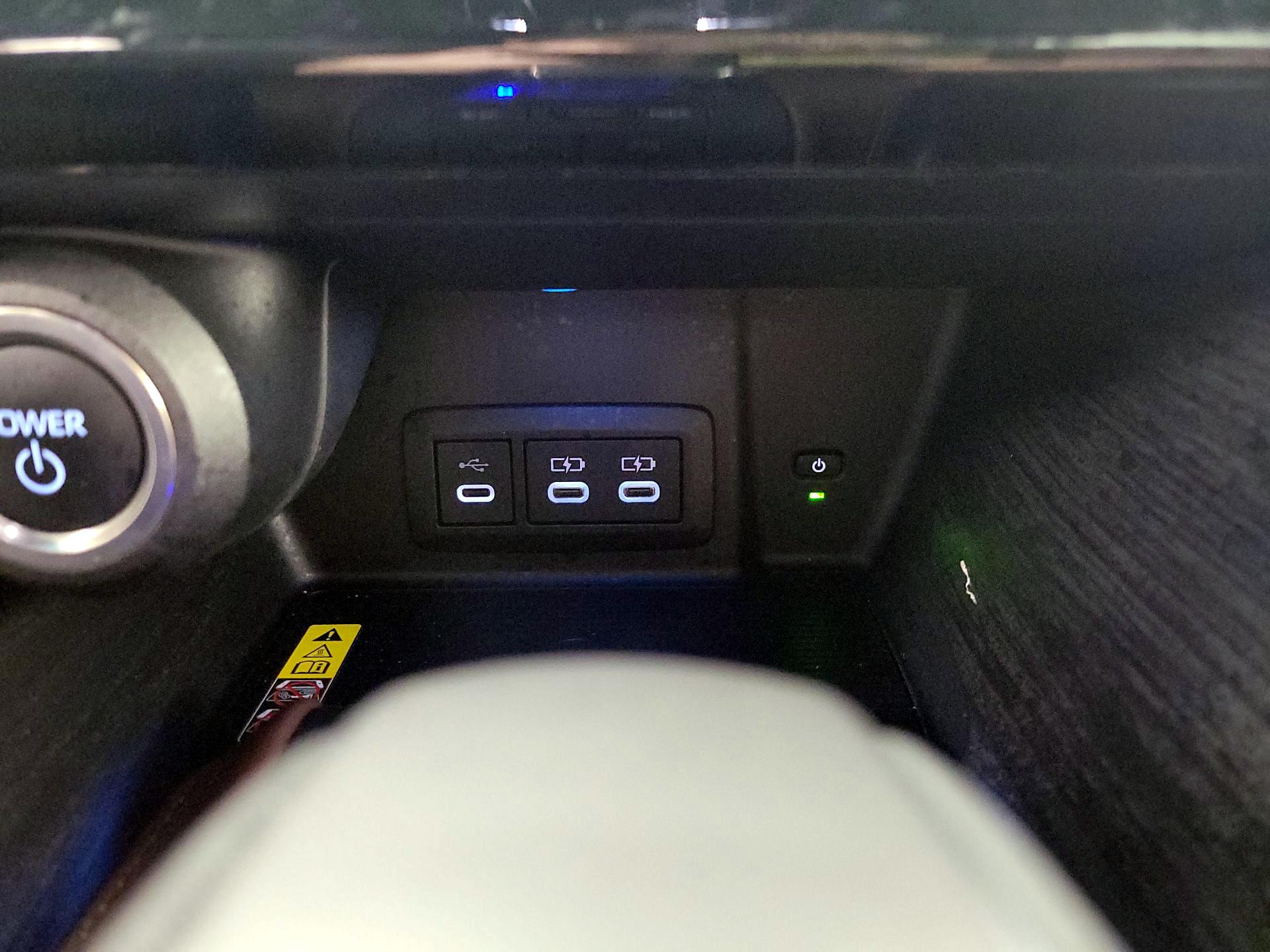 Thumbnail: 2024 Toyota Venza - 18