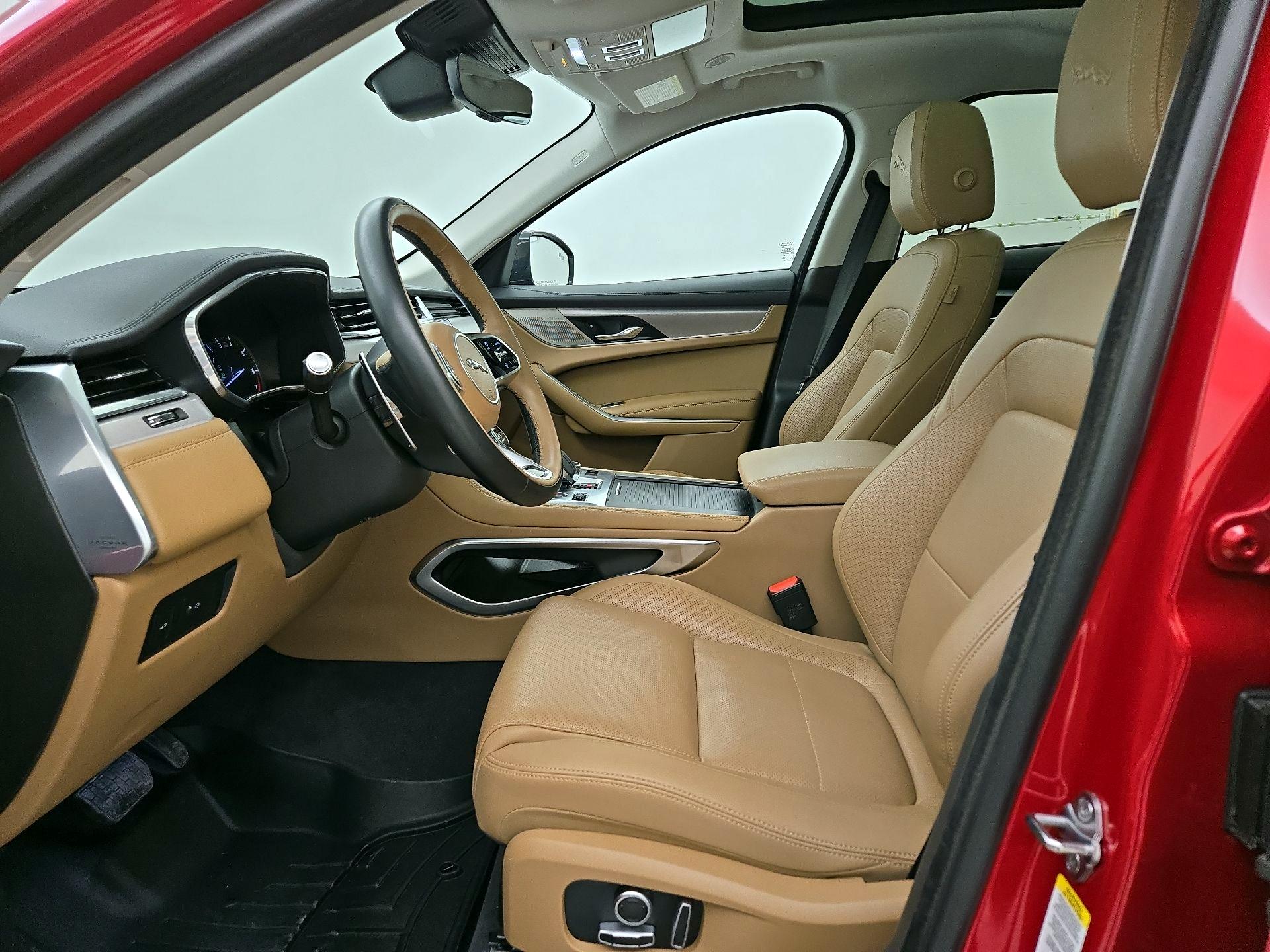 Thumbnail: 2022 Jaguar F-Pace - 11