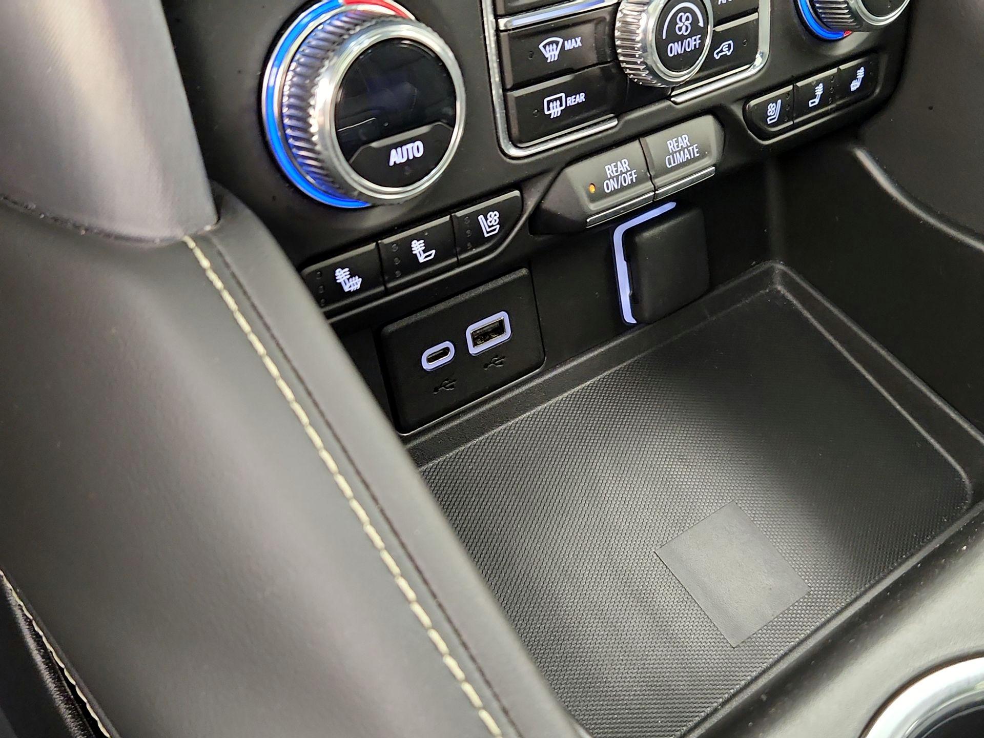 Thumbnail: 2023 GMC Yukon - 18