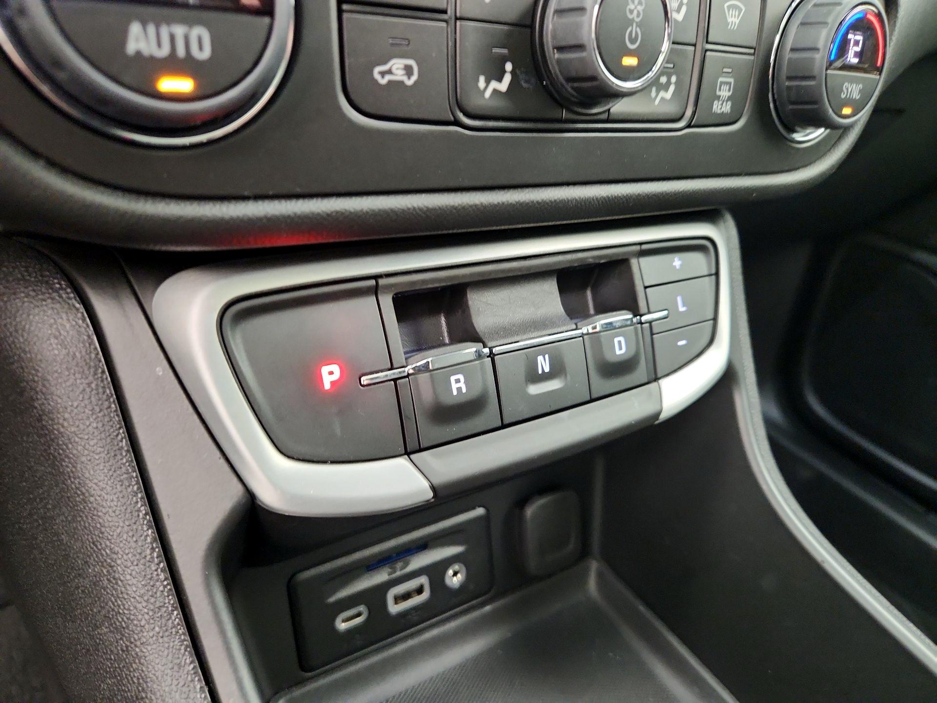 Thumbnail: 2023 GMC Terrain - 17