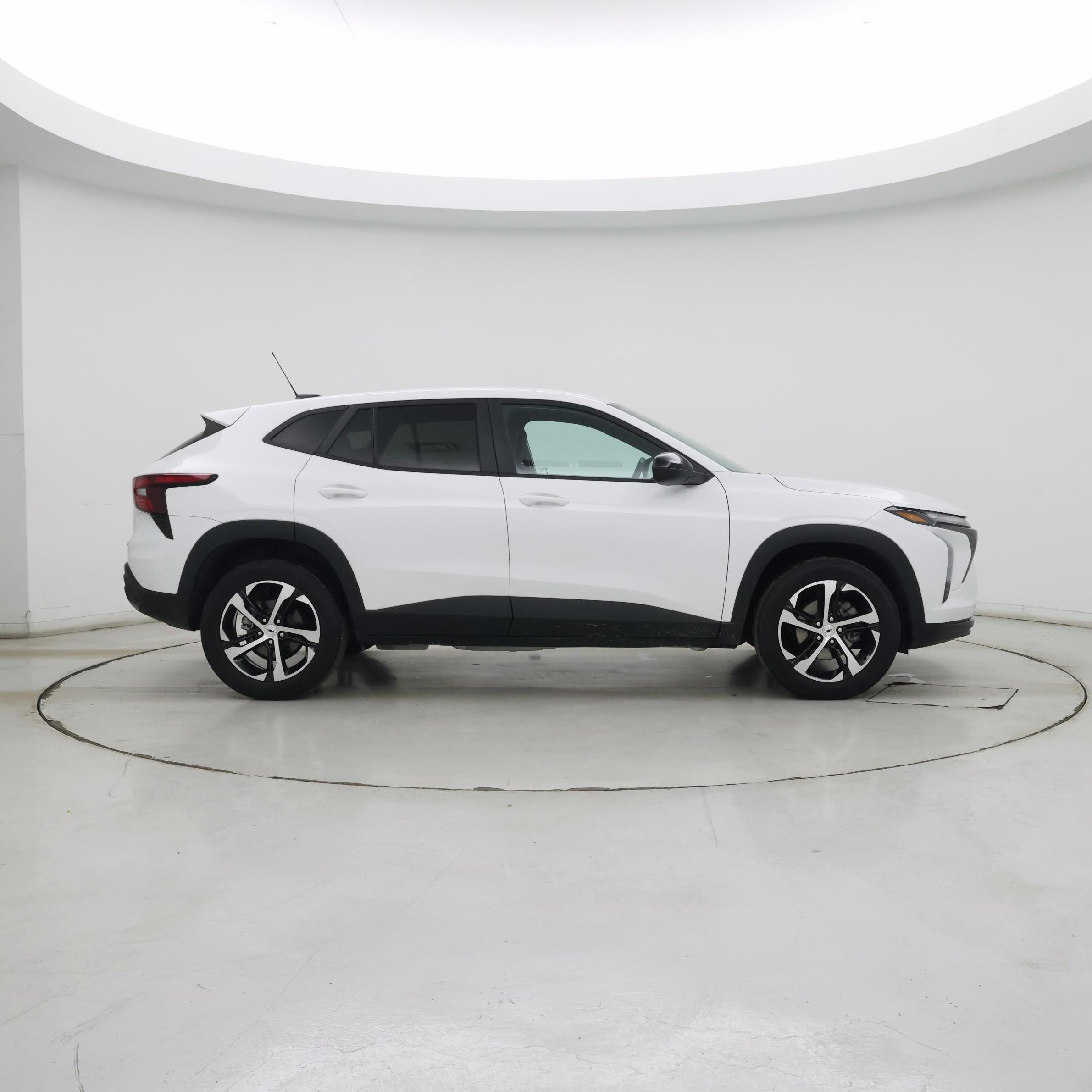 Thumbnail: 2024 Chevrolet Trax - 7