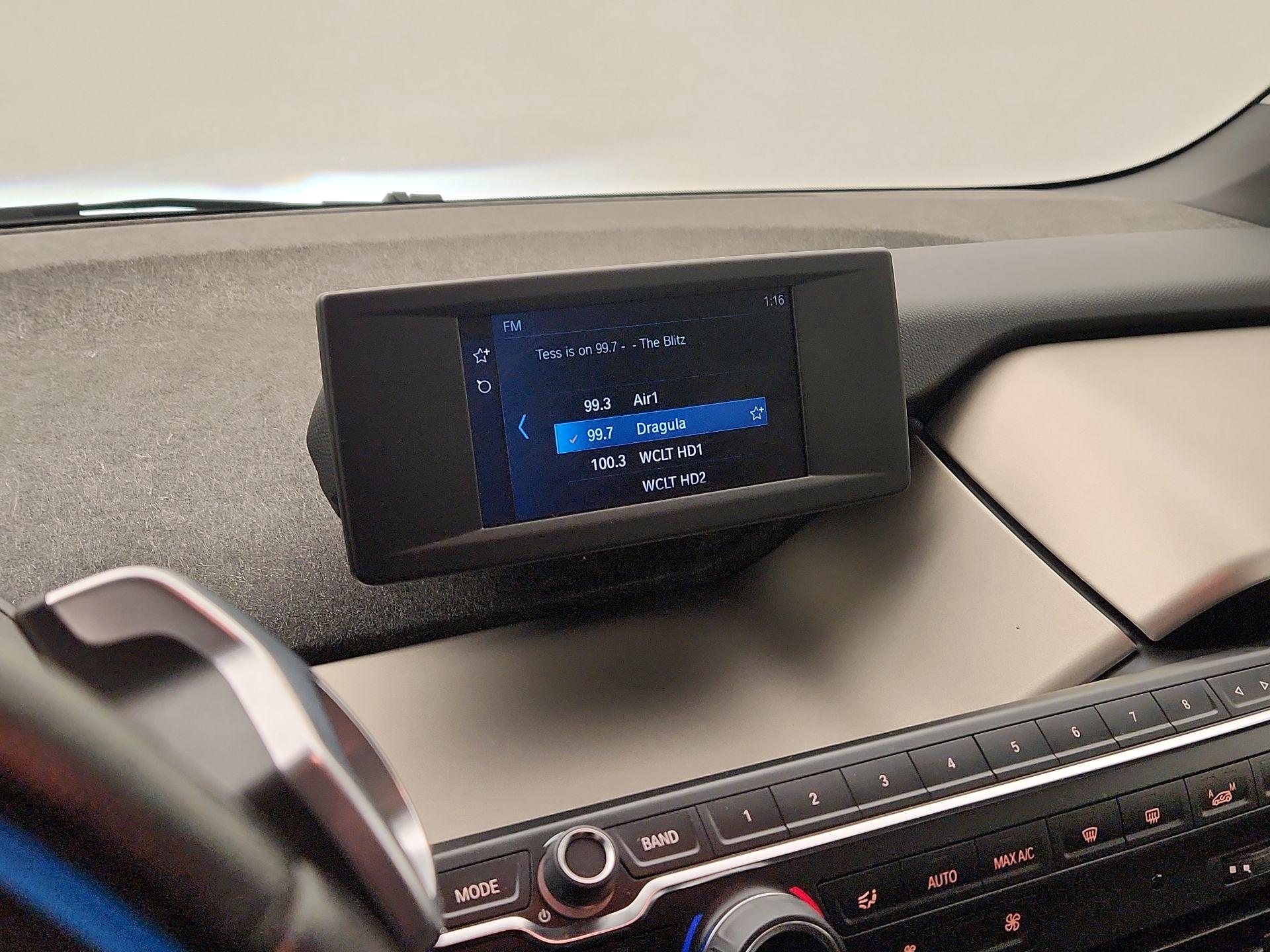 Thumbnail: 2019 BMW i3 - 16