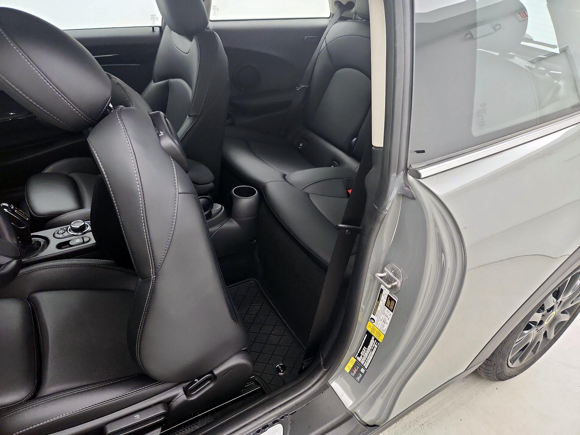 Thumbnail: 2022 MINI Cooper Hardtop - 20