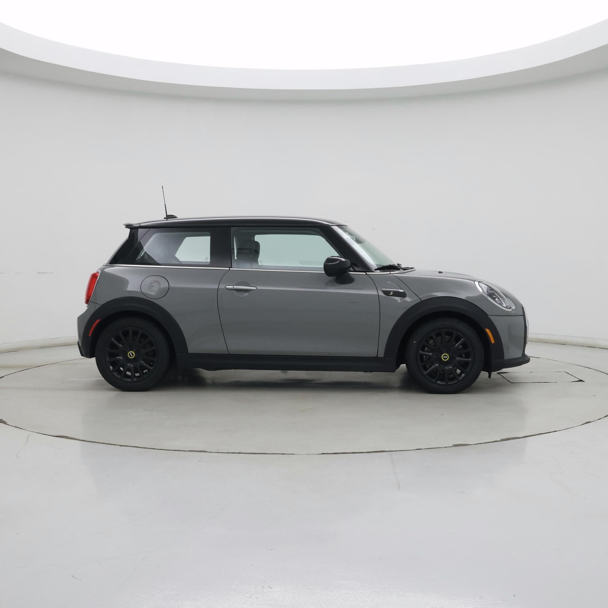 Thumbnail: 2022 MINI Cooper Hardtop - 7