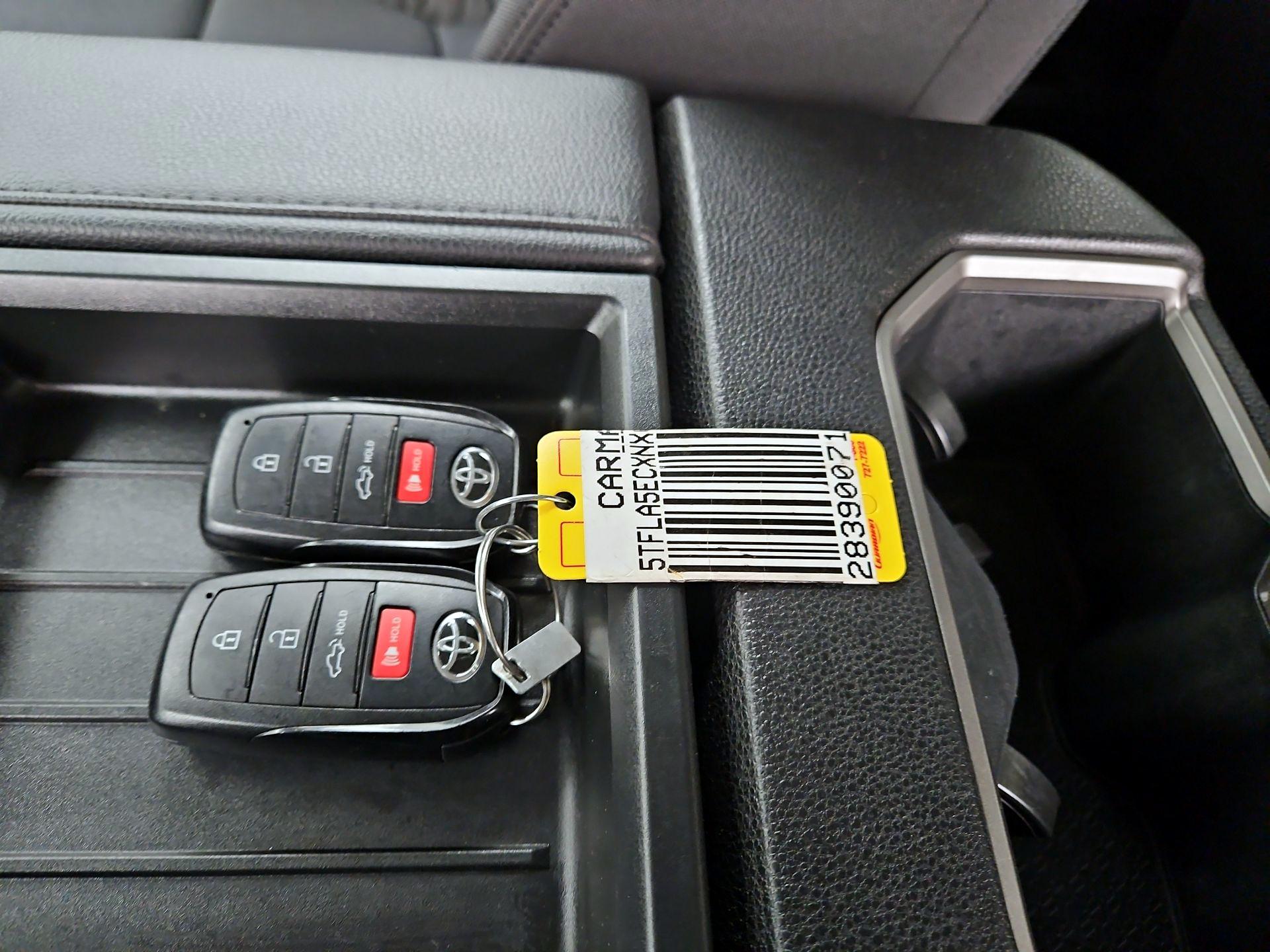 Thumbnail: 2022 Toyota Tundra - 14