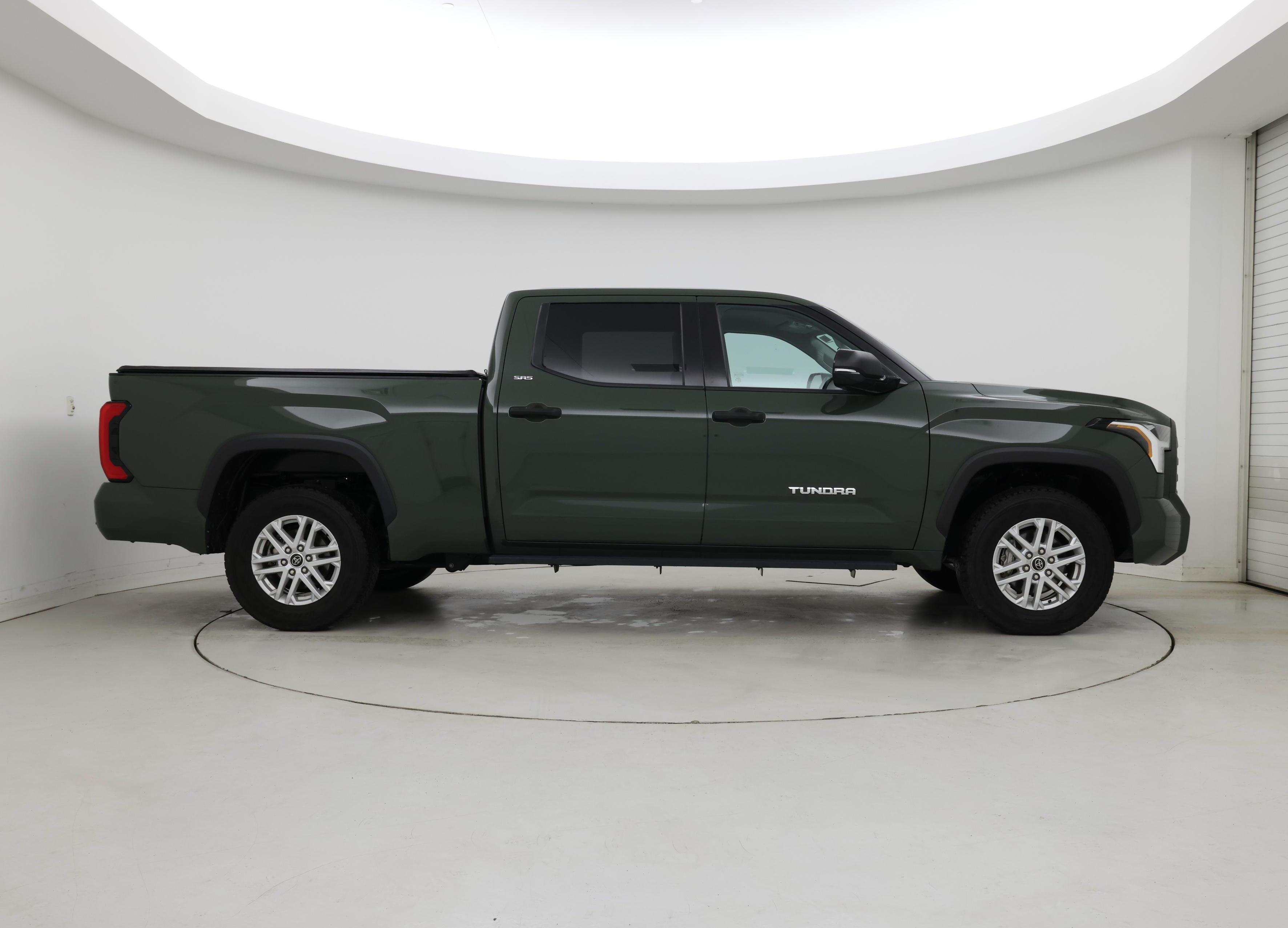 Thumbnail: 2022 Toyota Tundra - 7