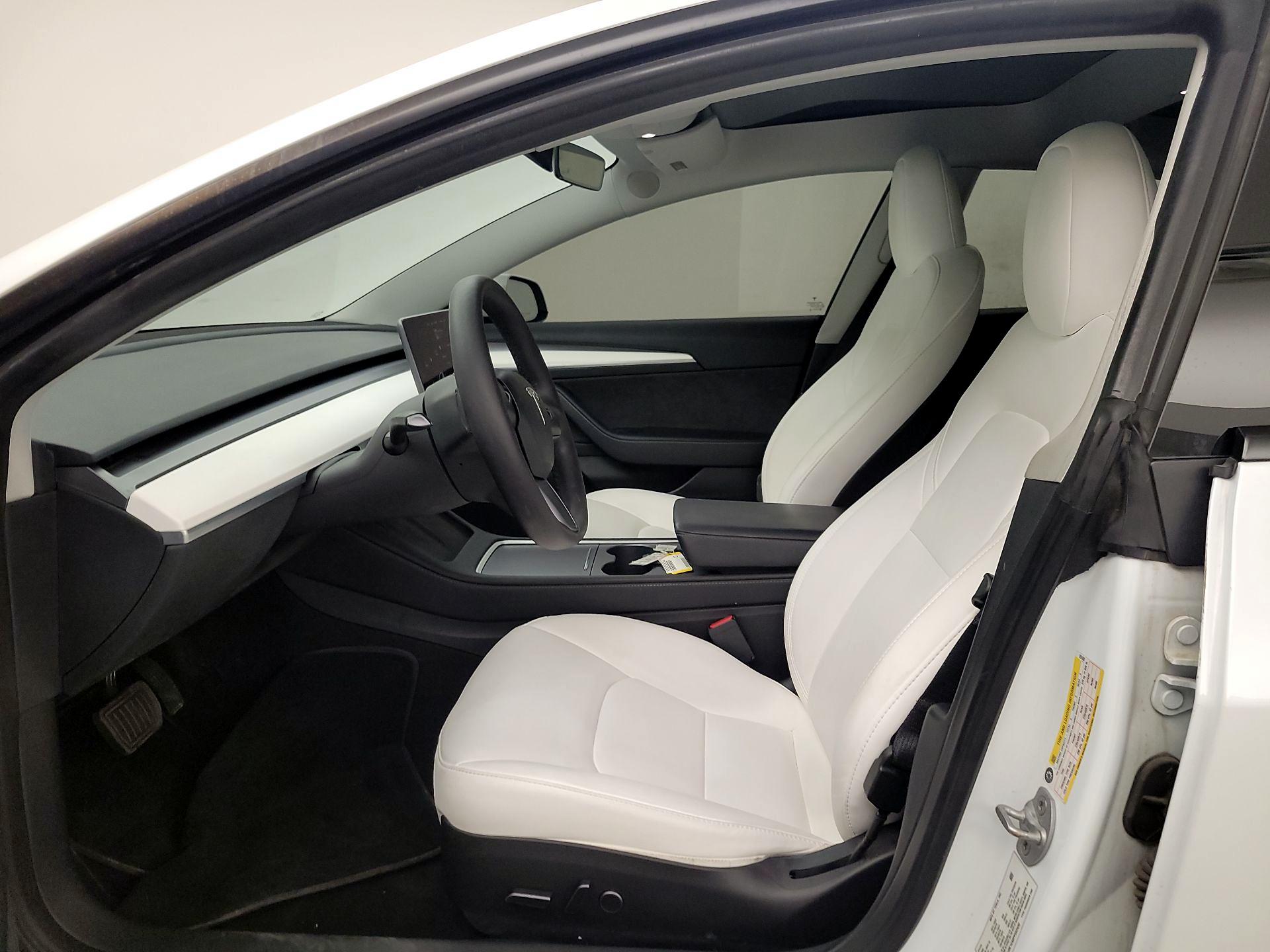 Thumbnail: 2023 Tesla Model 3 - 11