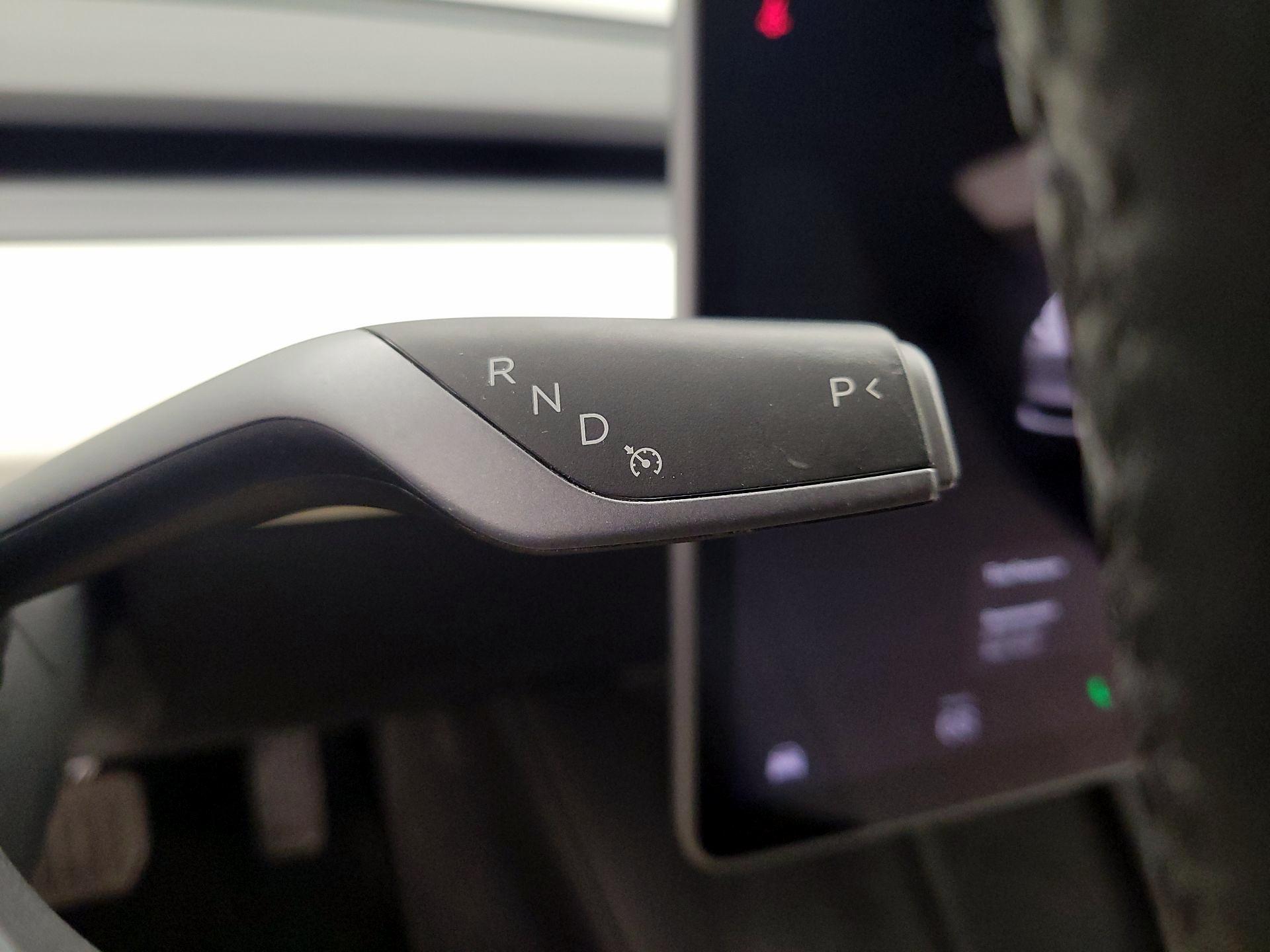 Thumbnail: 2023 Tesla Model 3 - 17