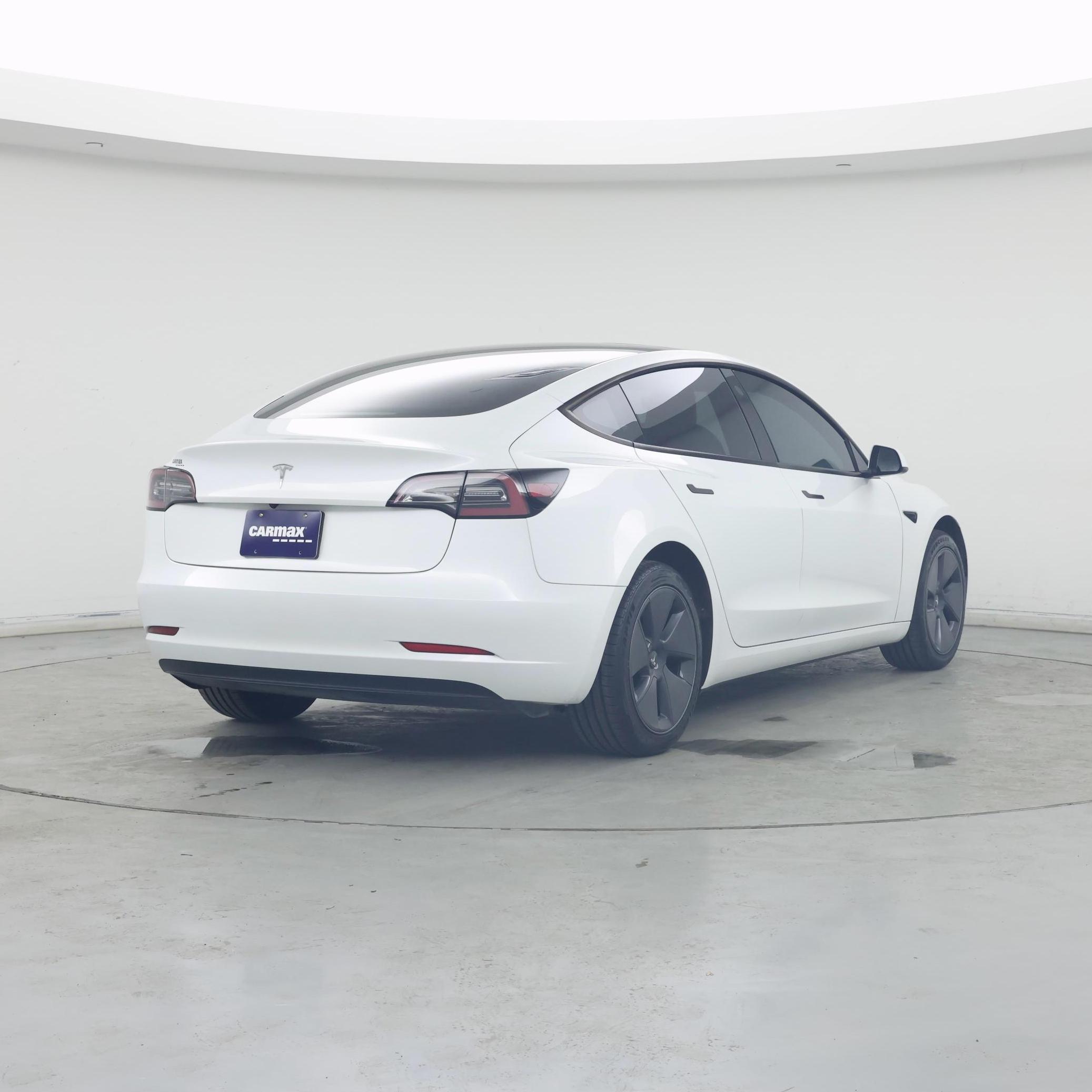 Thumbnail: 2023 Tesla Model 3 - 8