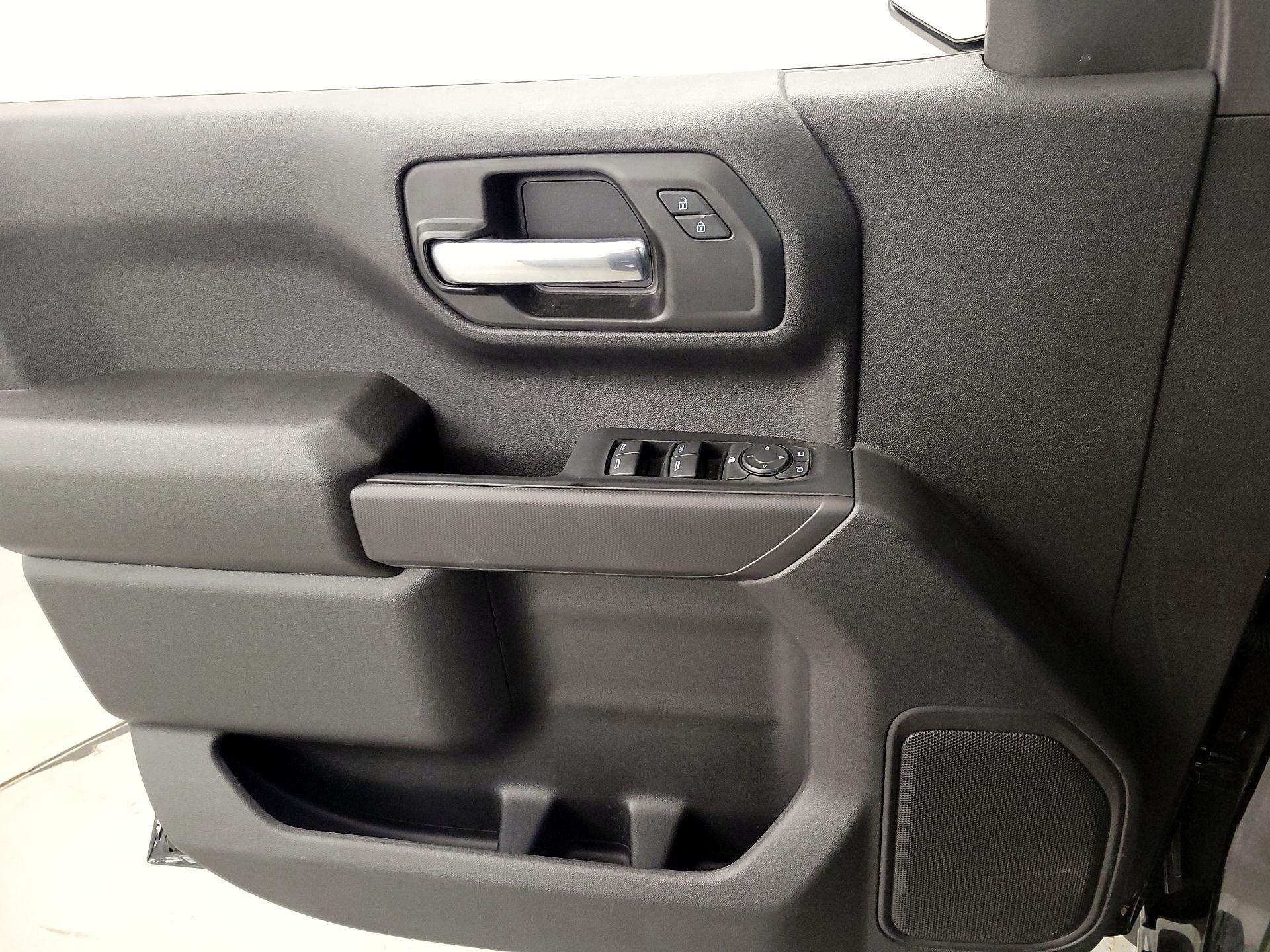 Thumbnail: 2025 Chevrolet Silverado 1500 - 12