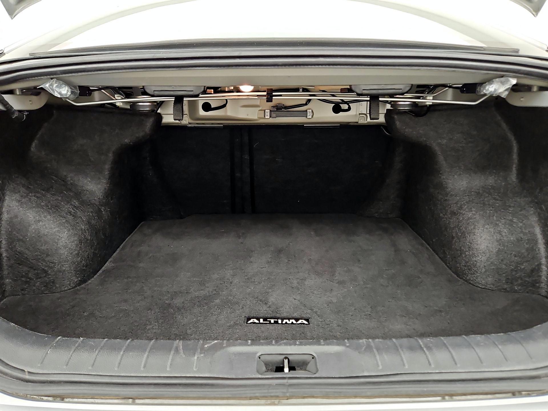 Thumbnail: 2023 Nissan Altima - 20