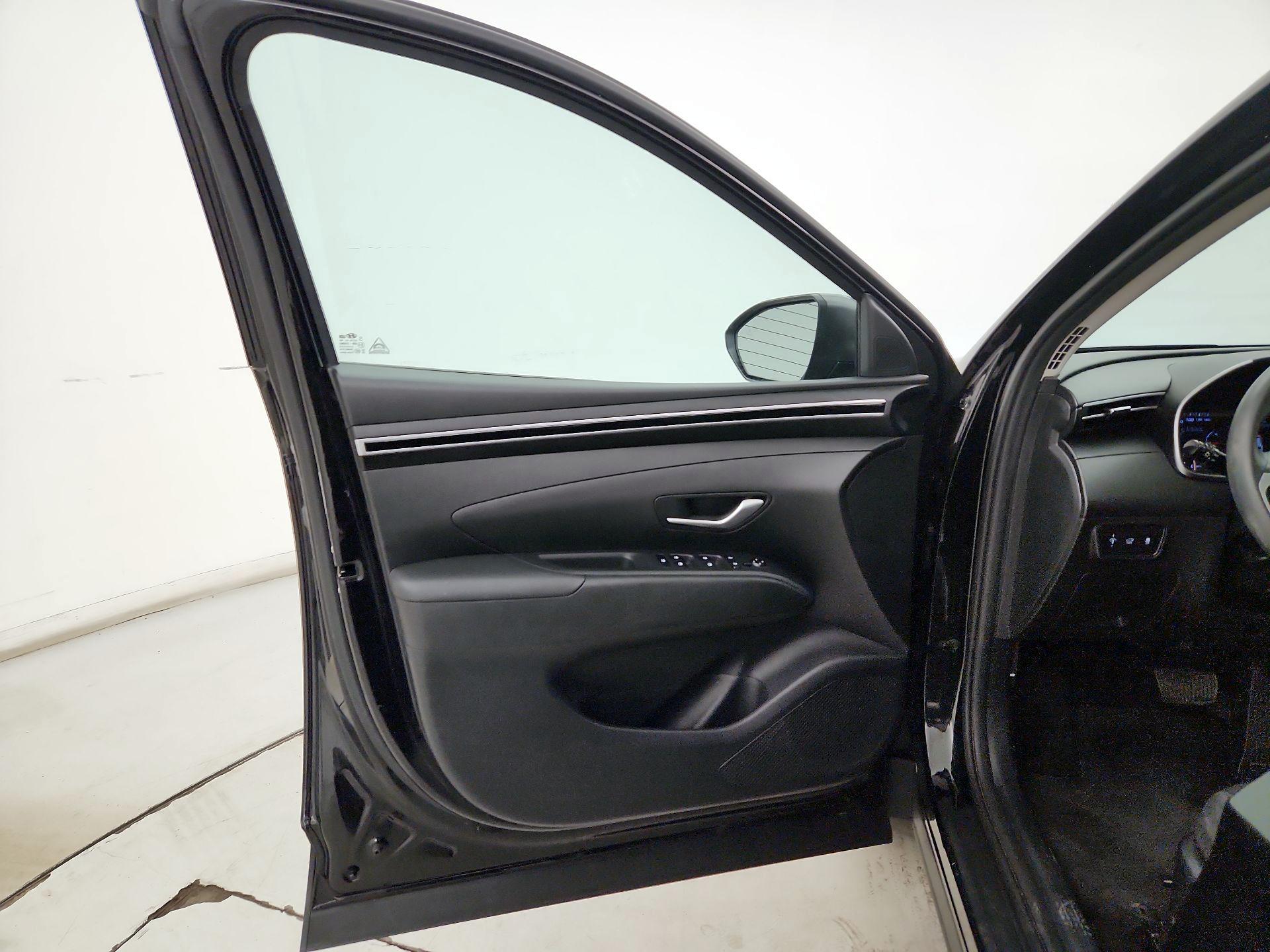 Thumbnail: 2023 Hyundai Tucson - 12