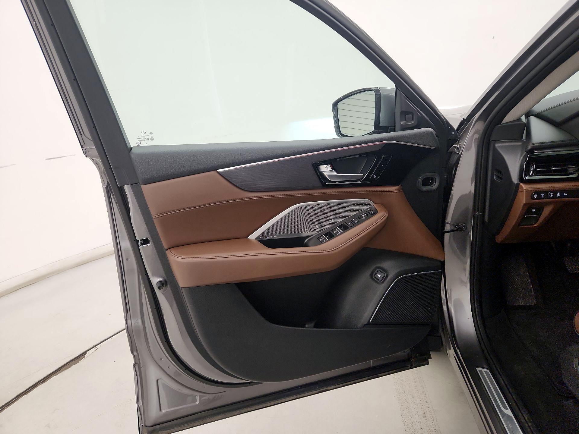 Thumbnail: 2022 Acura MDX - 12