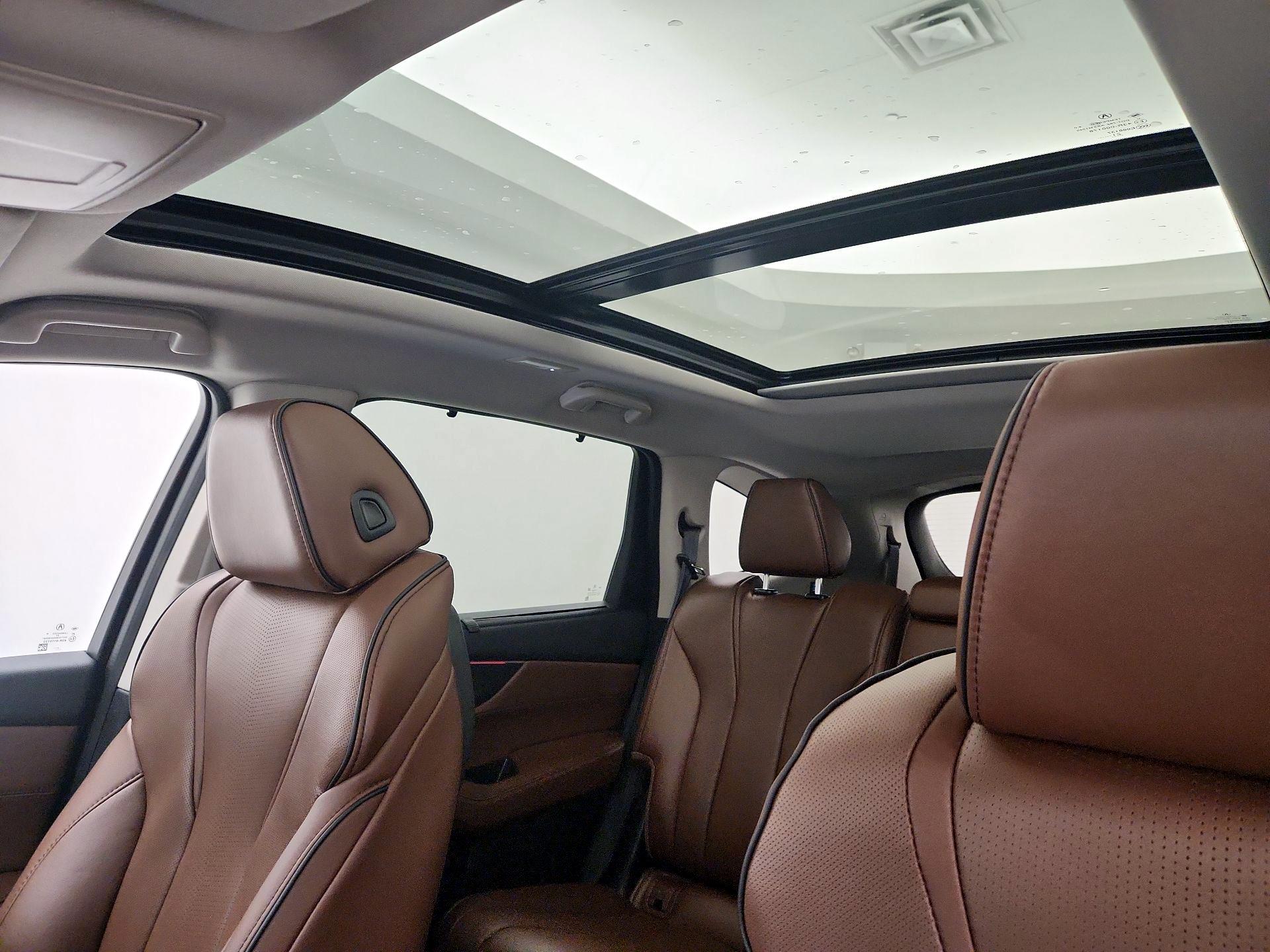 Thumbnail: 2022 Acura MDX - 20