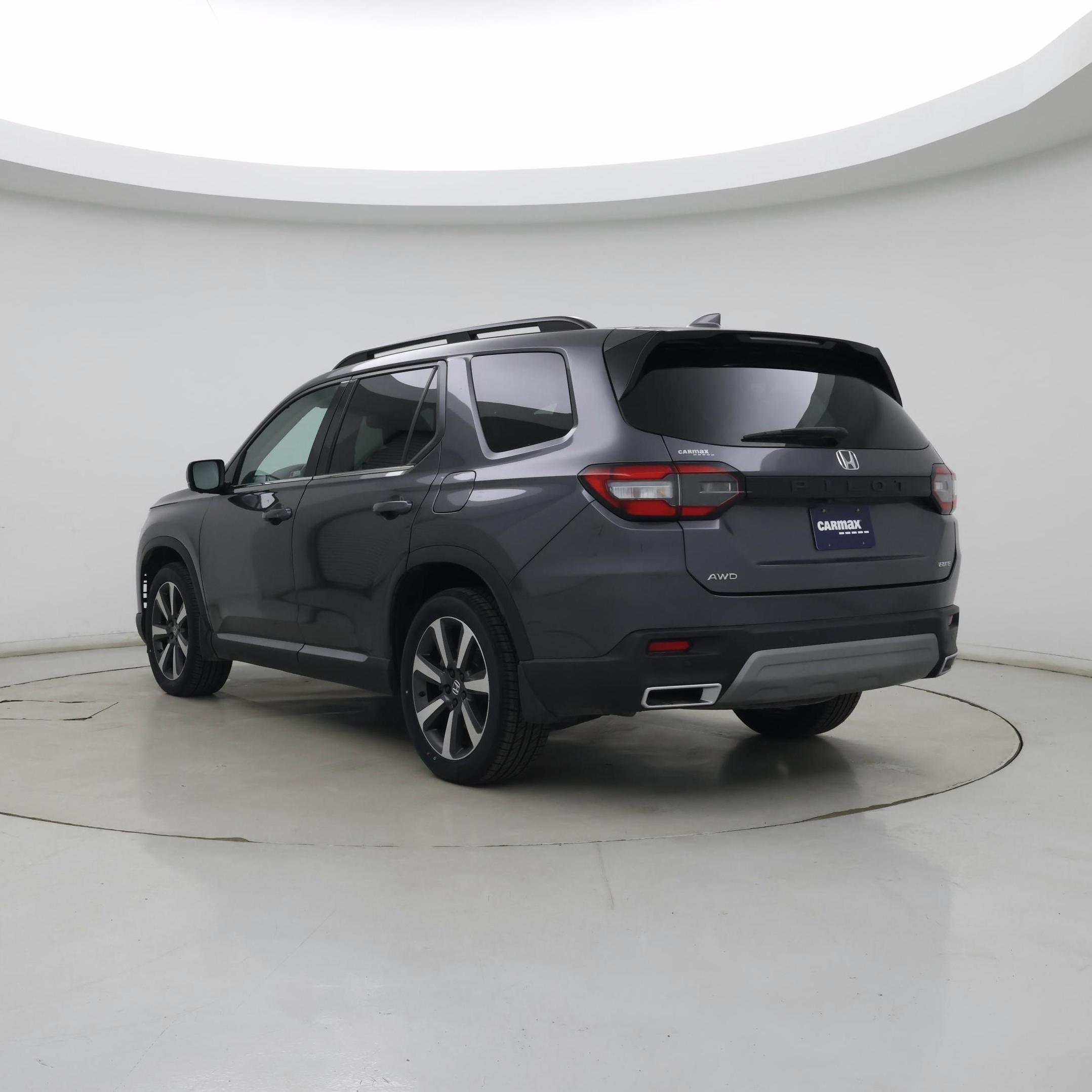 Thumbnail: 2023 Honda Pilot - 2