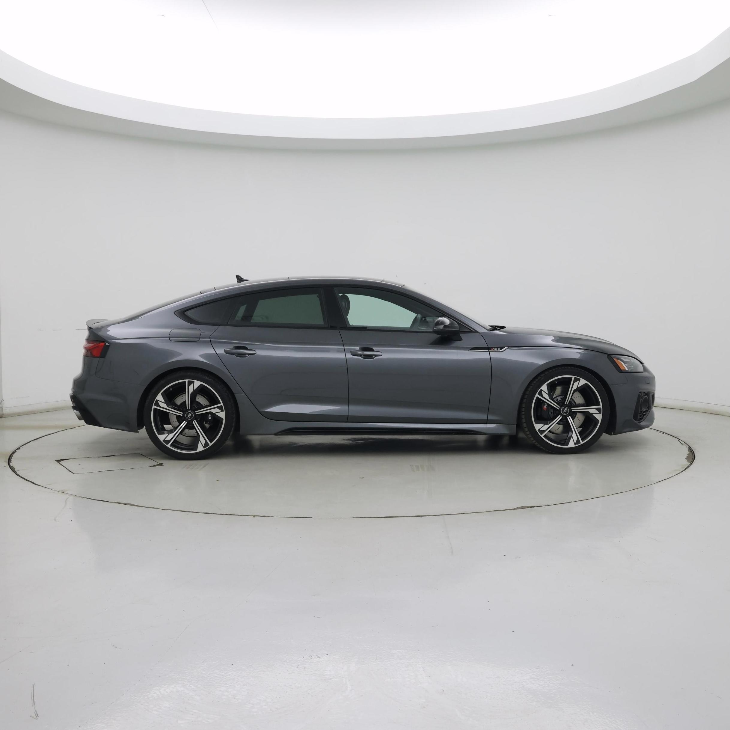 Thumbnail: 2021 Audi RS 5 - 7