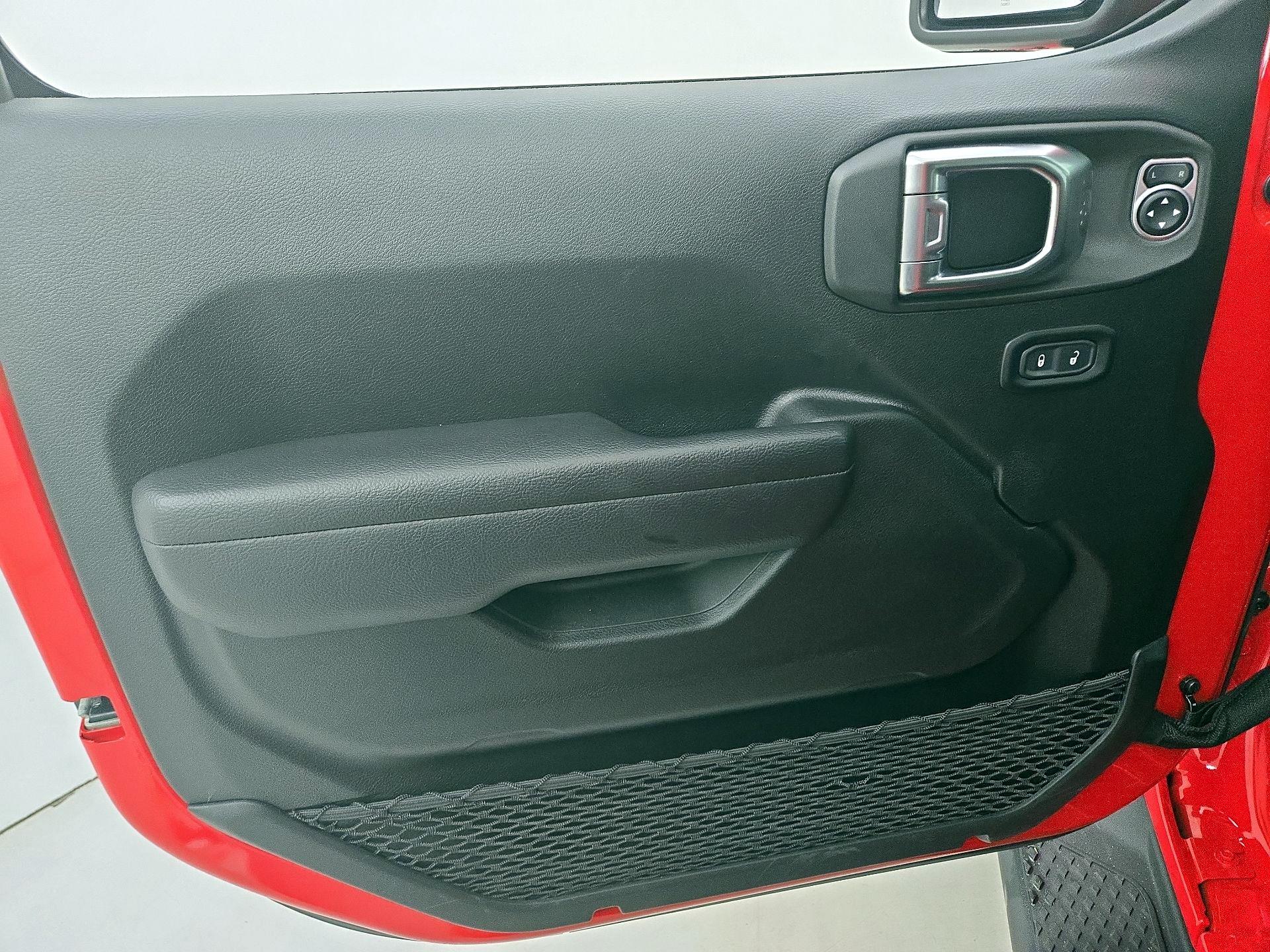 Thumbnail: 2023 Jeep Gladiator - 12