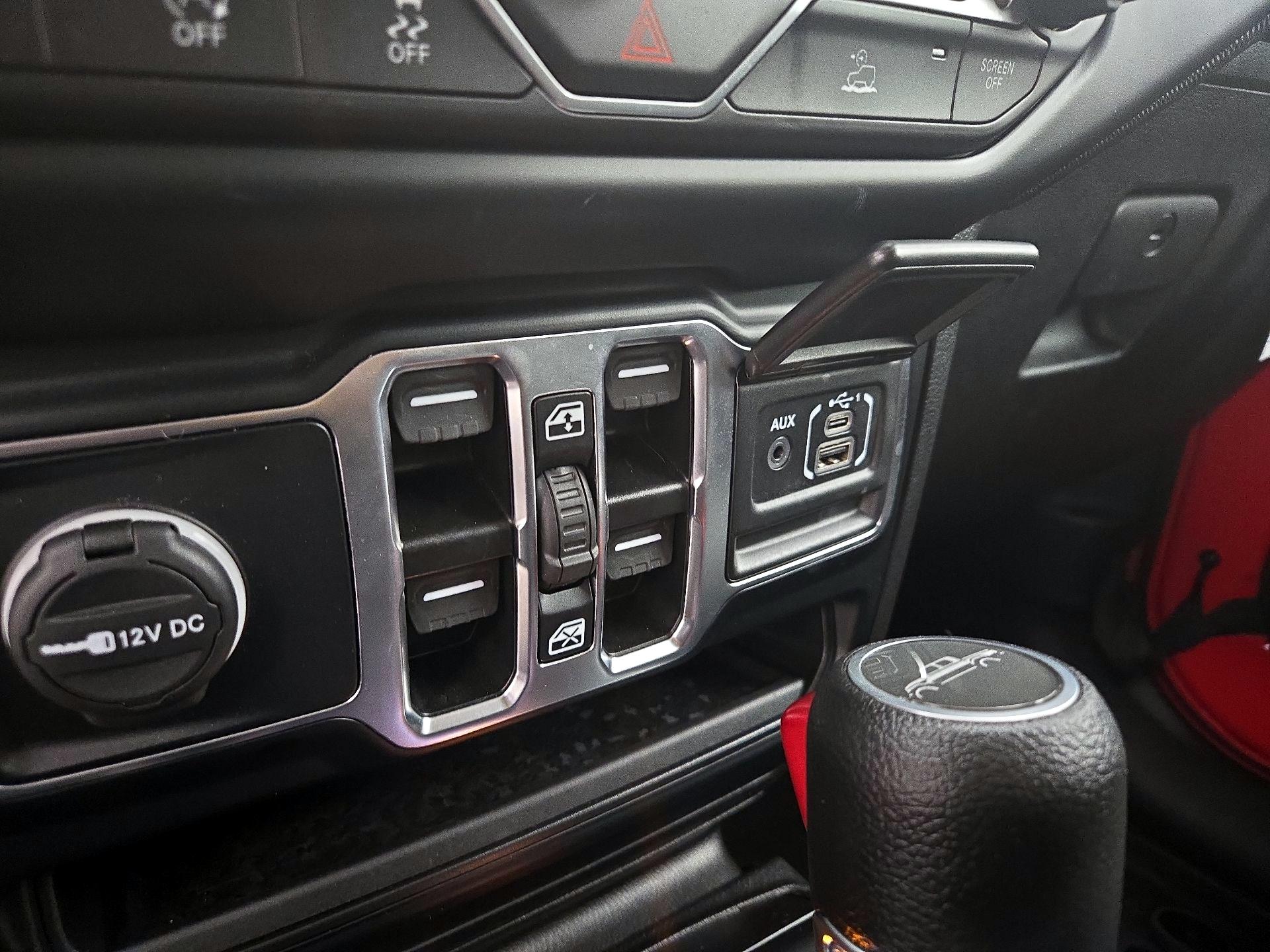 Thumbnail: 2023 Jeep Gladiator - 19