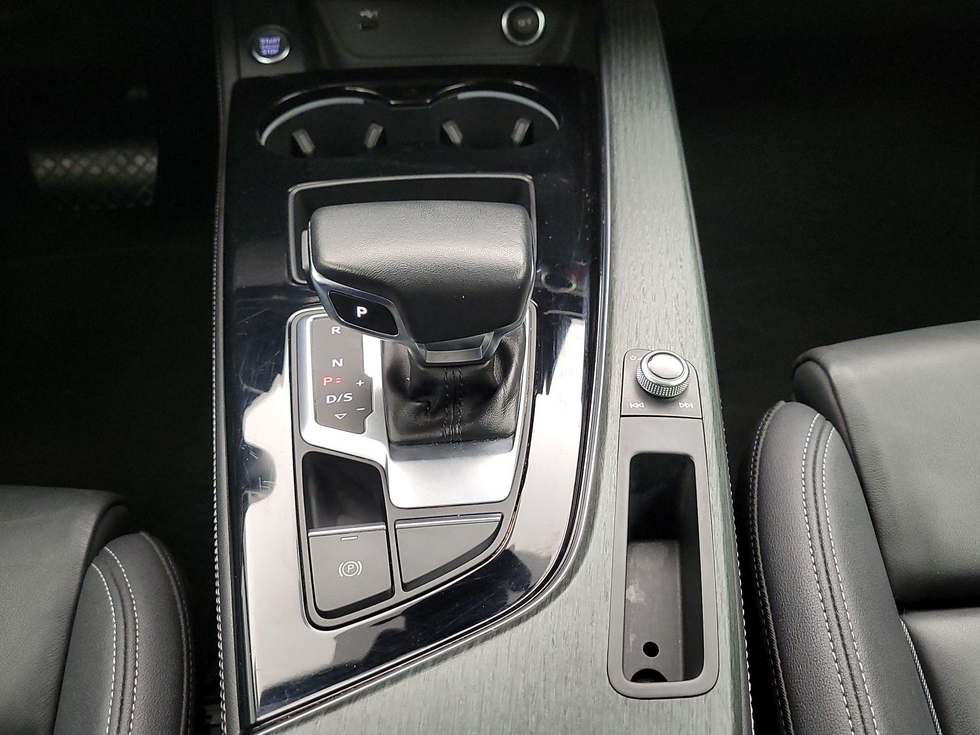 Thumbnail: 2023 Audi A4 - 17