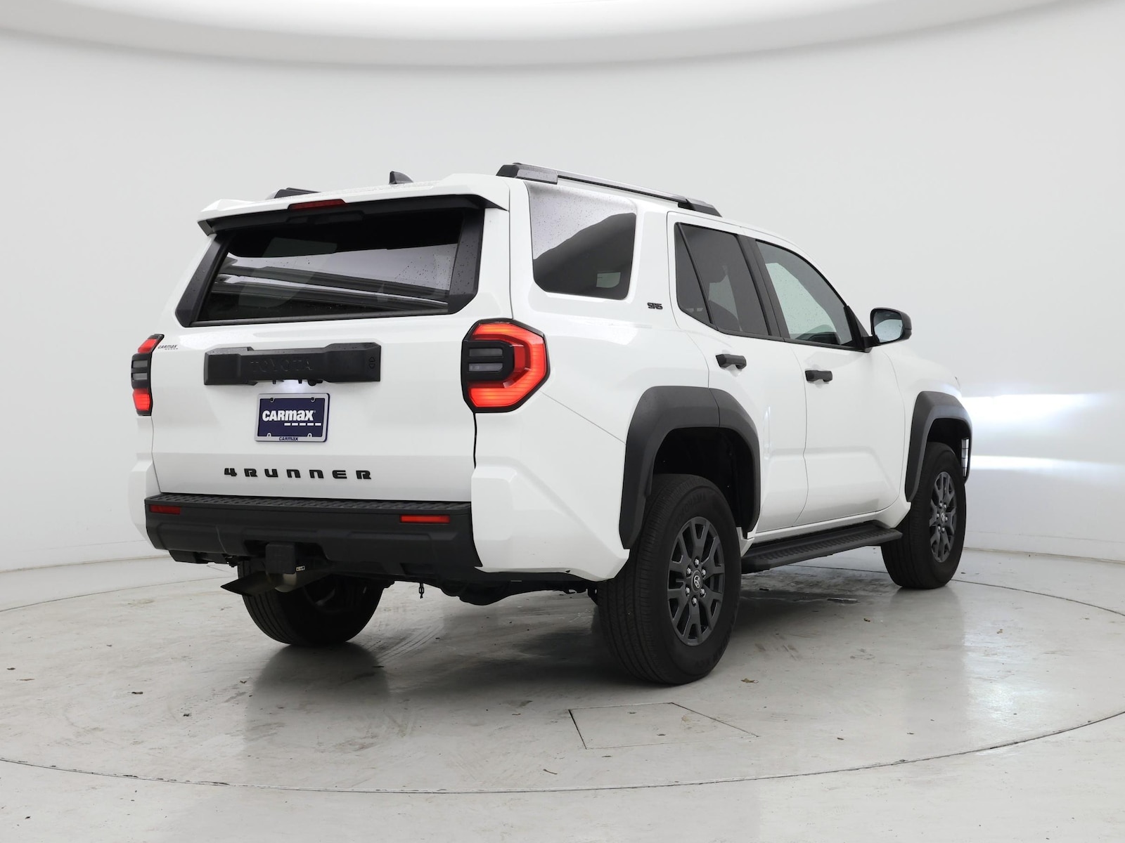2025 Toyota 4Runner SR5 - Photo 9